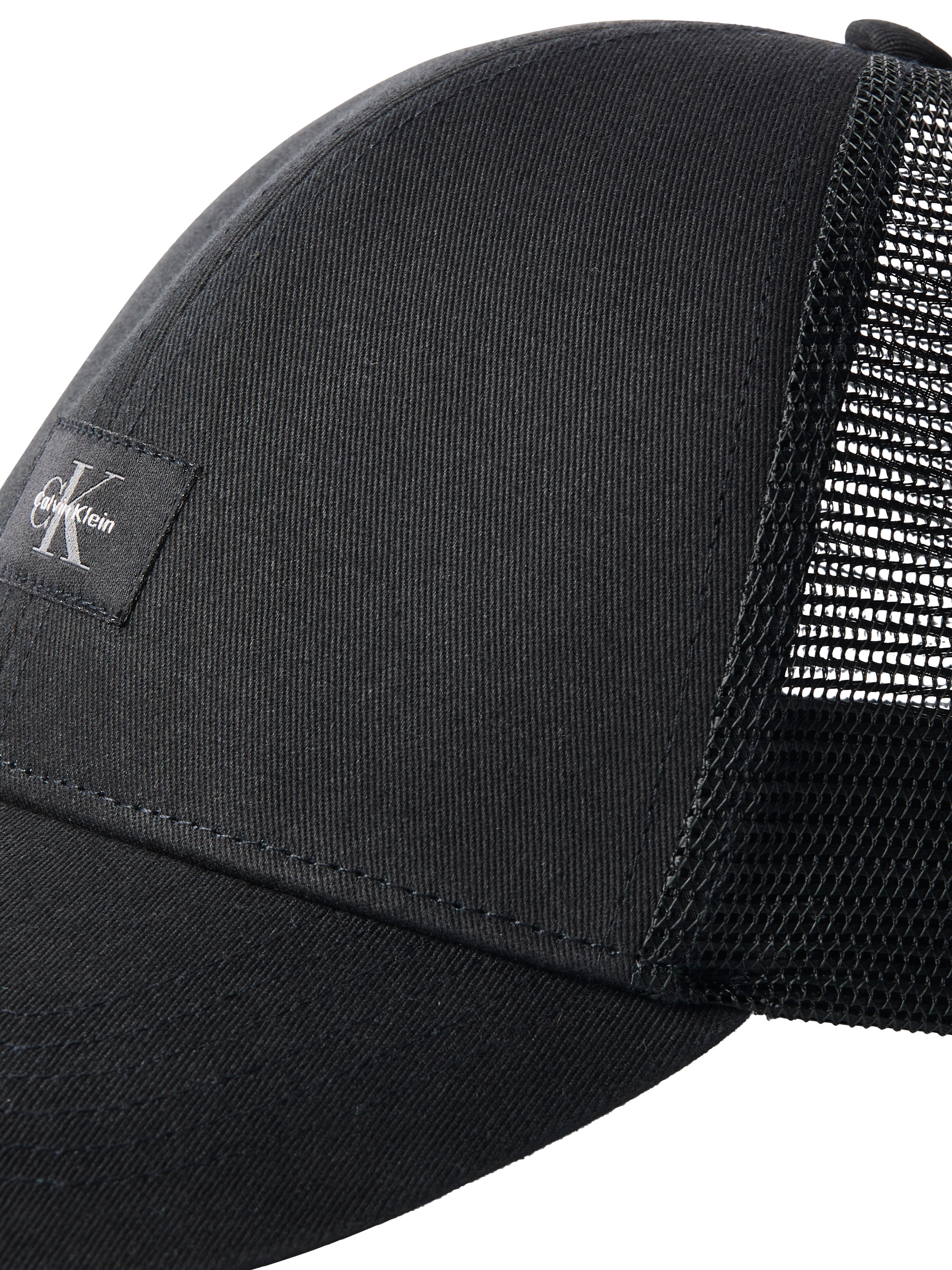 Calvin Klein Jeans Trucker Cap »MONOLOGO WOVEN PATCH TRUCKER« Netzeinsatz, Größe individuell verstellbar