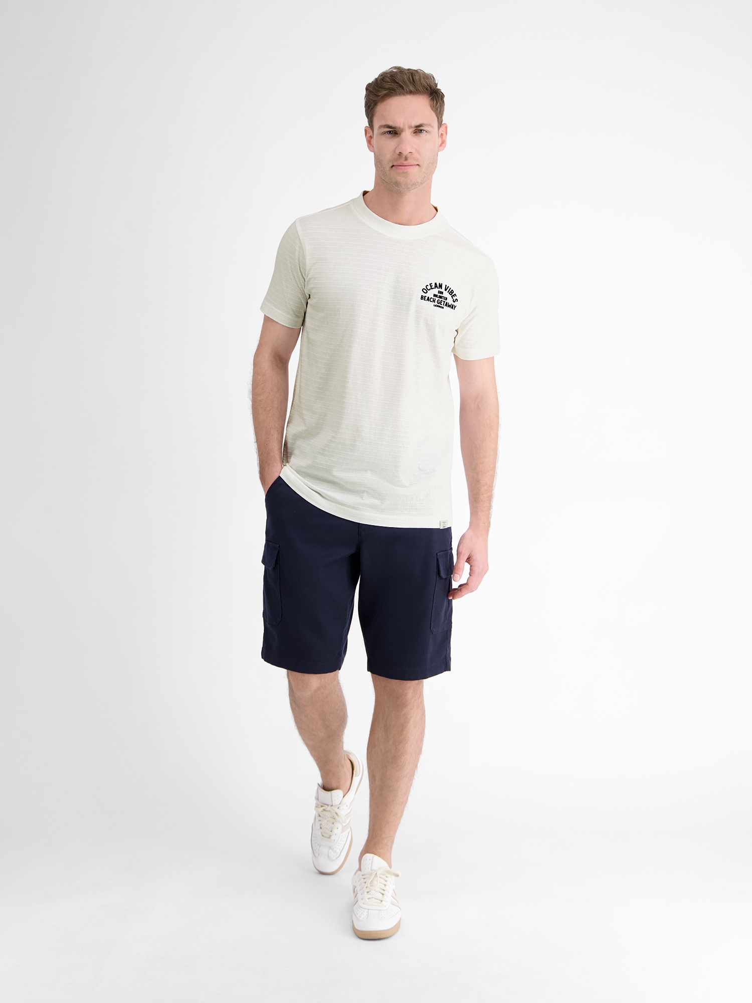 LERROS T-Shirt »LERROS Gestreiftes T-Shirt mit Front und Backprint«