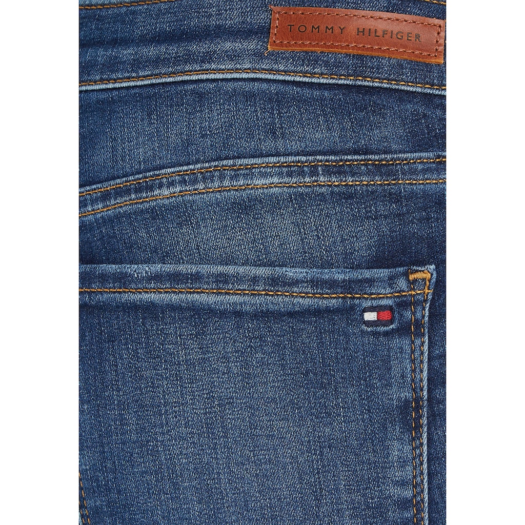 Tommy Hilfiger Skinny-fit-Jeans »COMO SKINNY RW DOREEN«, mit Fade-Effekten & Tommy Hilfiger Logo-Flag