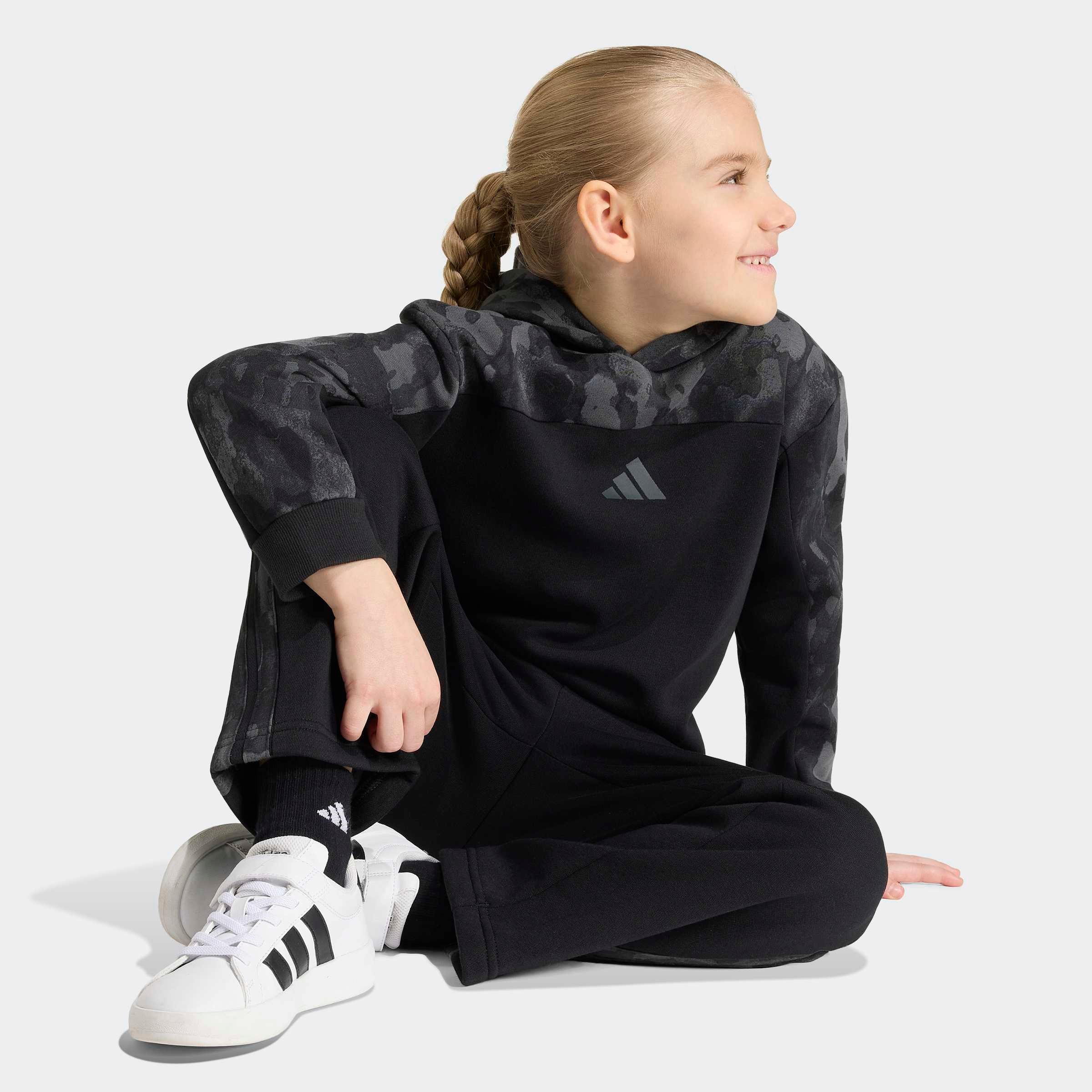 adidas Sportswear Trainingsanzug »LK CAMO JOGGER« 2 für Kinder, zweiteiliges Set, aus Baumwolle