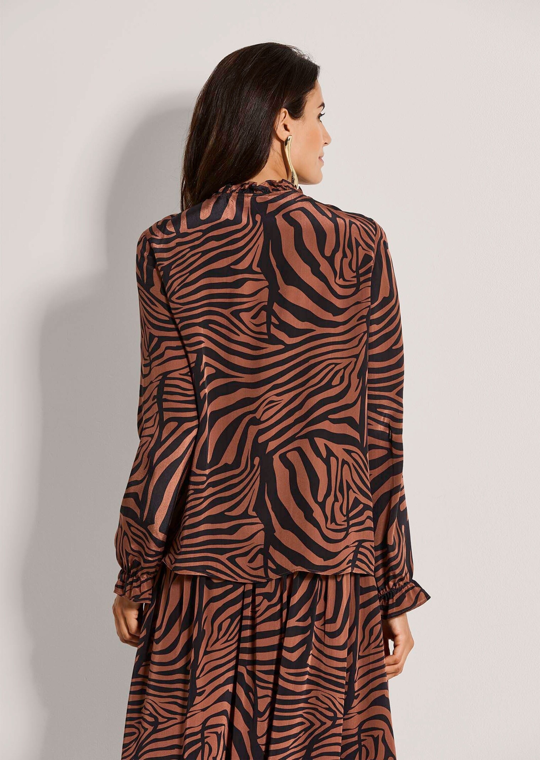 MADELEINE Langarmbluse »Chiffonbluse Viskosebluse mit Zebramuster« Bluse mit Rundhalsausschnitt und Rüschen