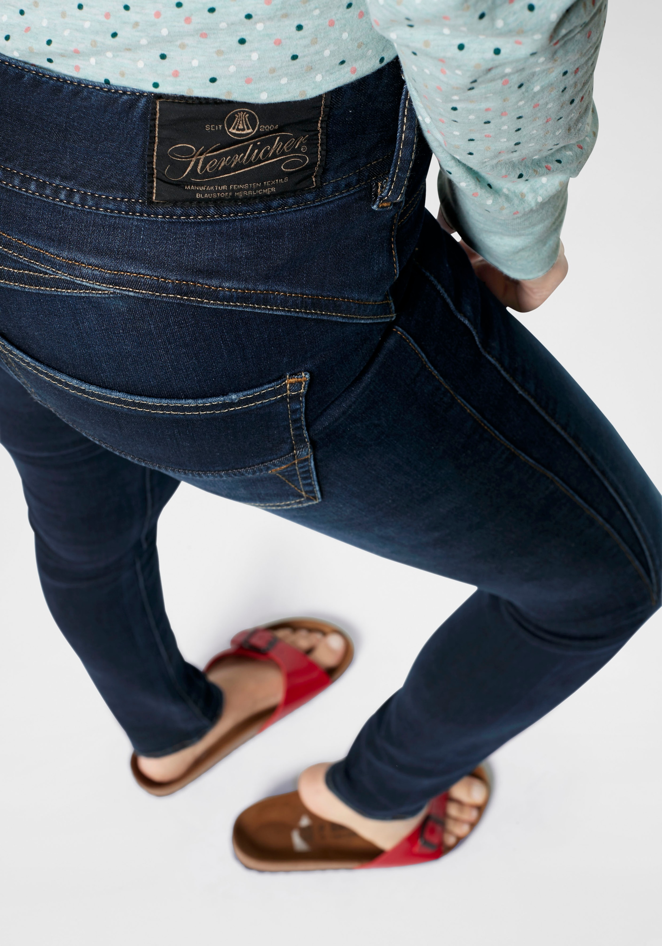 Herrlicher 5-Pocket-Jeans »Gila Slim Denim« mit seitlichen Keileinsätzen, figurformend