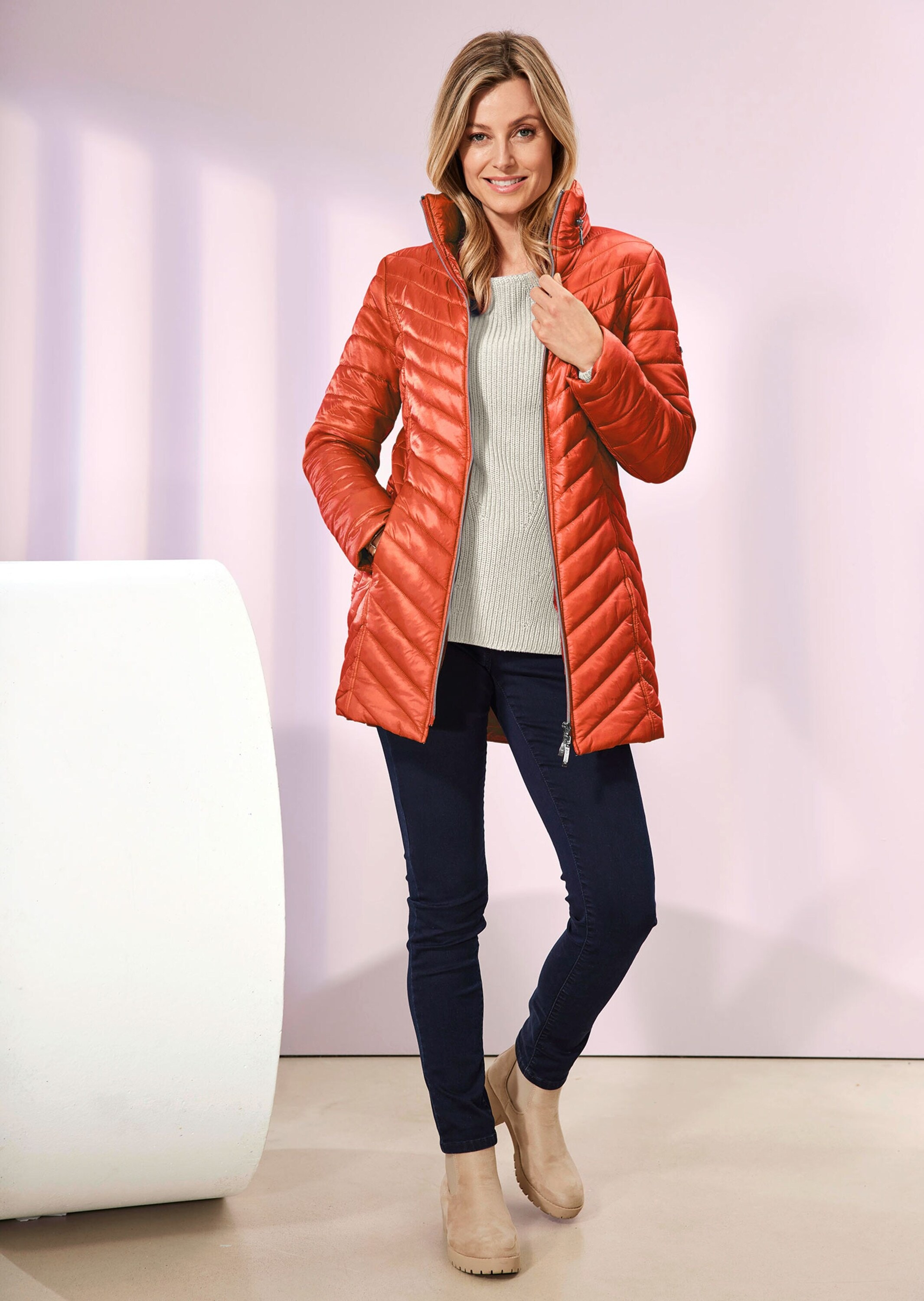 GOLDNER Kurzjacke »Kurzgröße Figurschmeichelnde Longsteppjacke« Leichte Wattierung mit Diagonalstepp