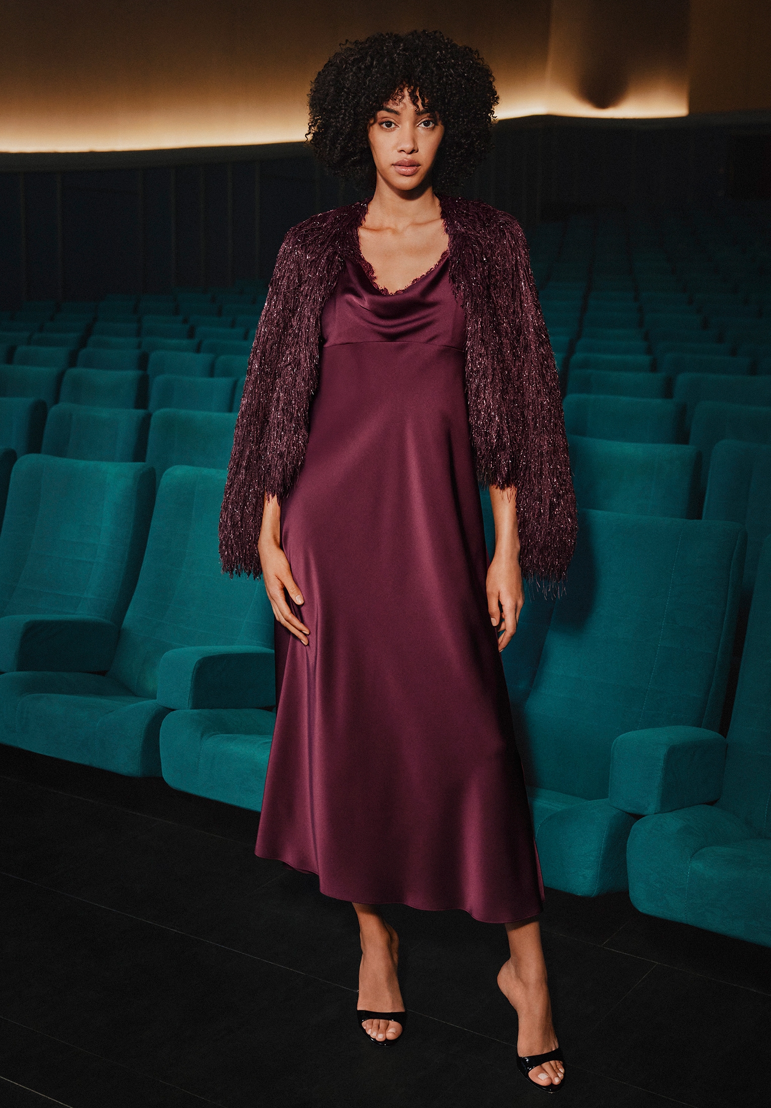 Vera Mont Abendkleid »Abendkleid mit Spitzeneinsatz«