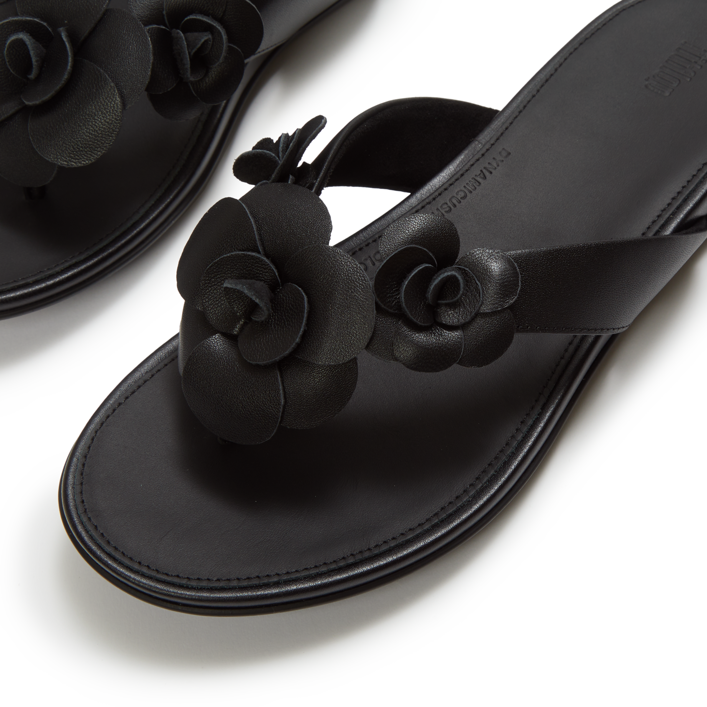 Fitflop Dianette »GRACIE FLOWER LEATHER FLIP-FLOPS«  Zehentrenner, Sommerschuh mit auffälliger Blüte
