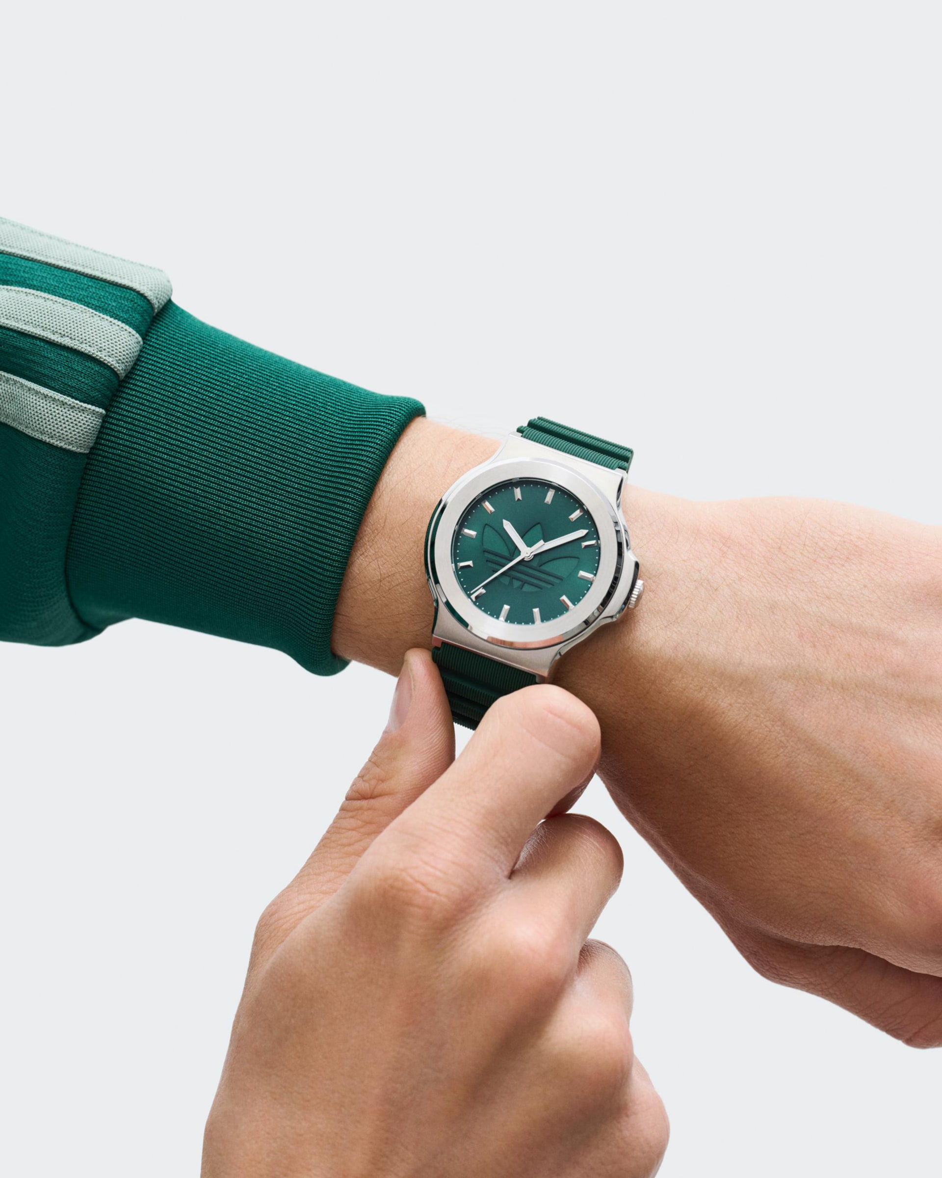 adidas Originals Quarzuhr »EXPRESSION THREE« Armbanduhr, Herrenuhr, Damenuhr, Silikonarmband, Leuchtzeiger