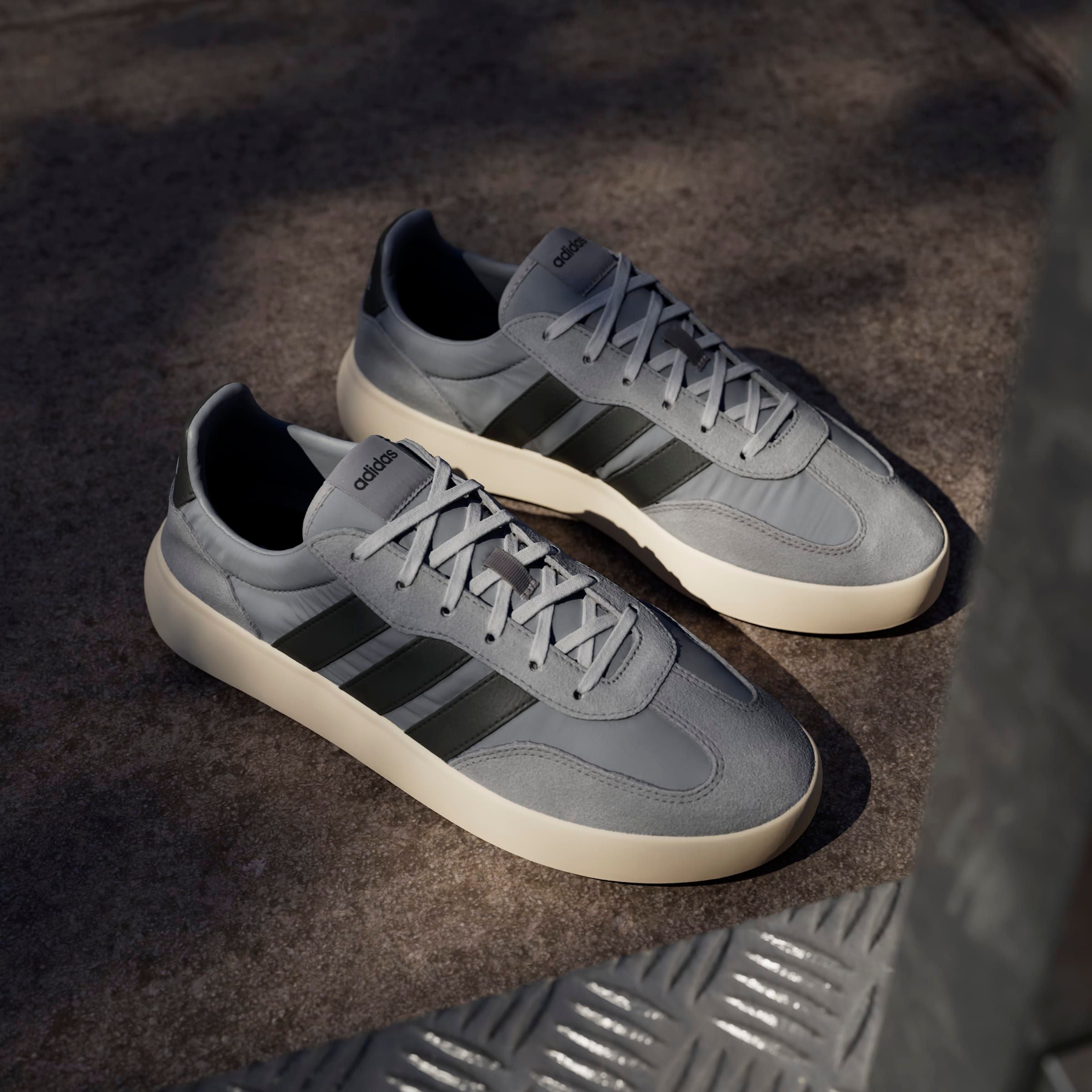 adidas Sportswear Sneaker »BARREDA DECODE«, Design auf den Spuren des adidas Handball Spezial