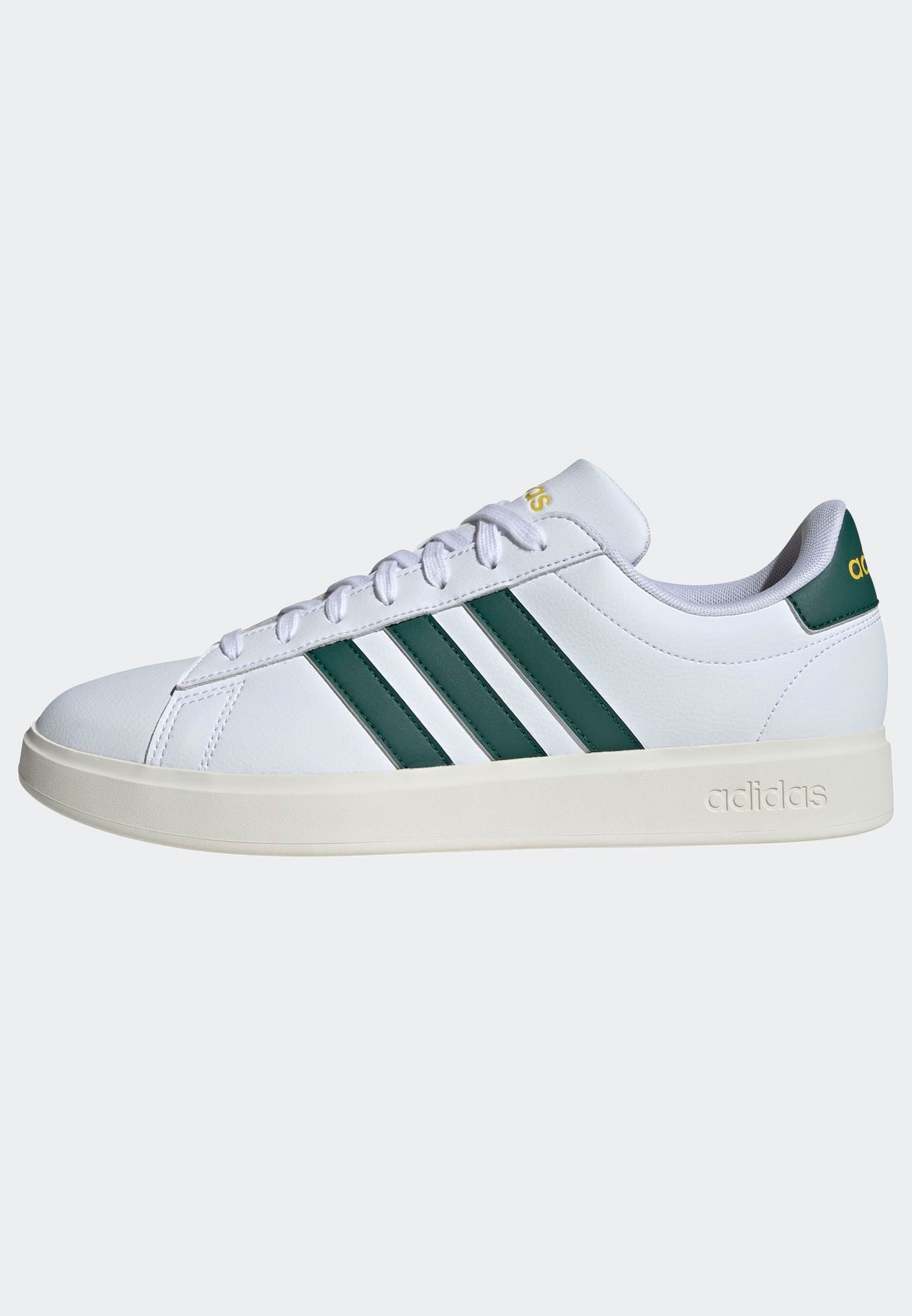 adidas Sportswear Sneaker »GRAND COURT CLOUDFOAM COMFORT«, Design auf den Spuren des adidas Superstar