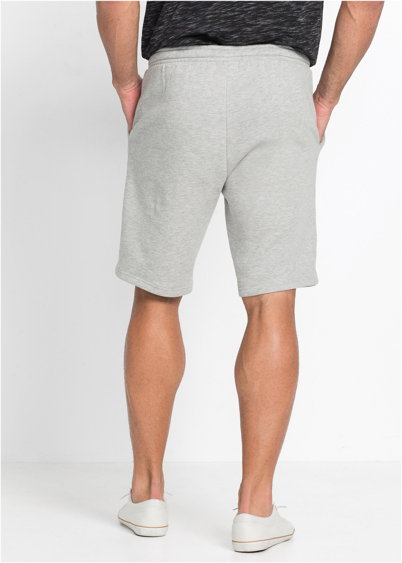 bonprix Sweatbermudas  elastischer Bund und seitlichen Einstecktaschen