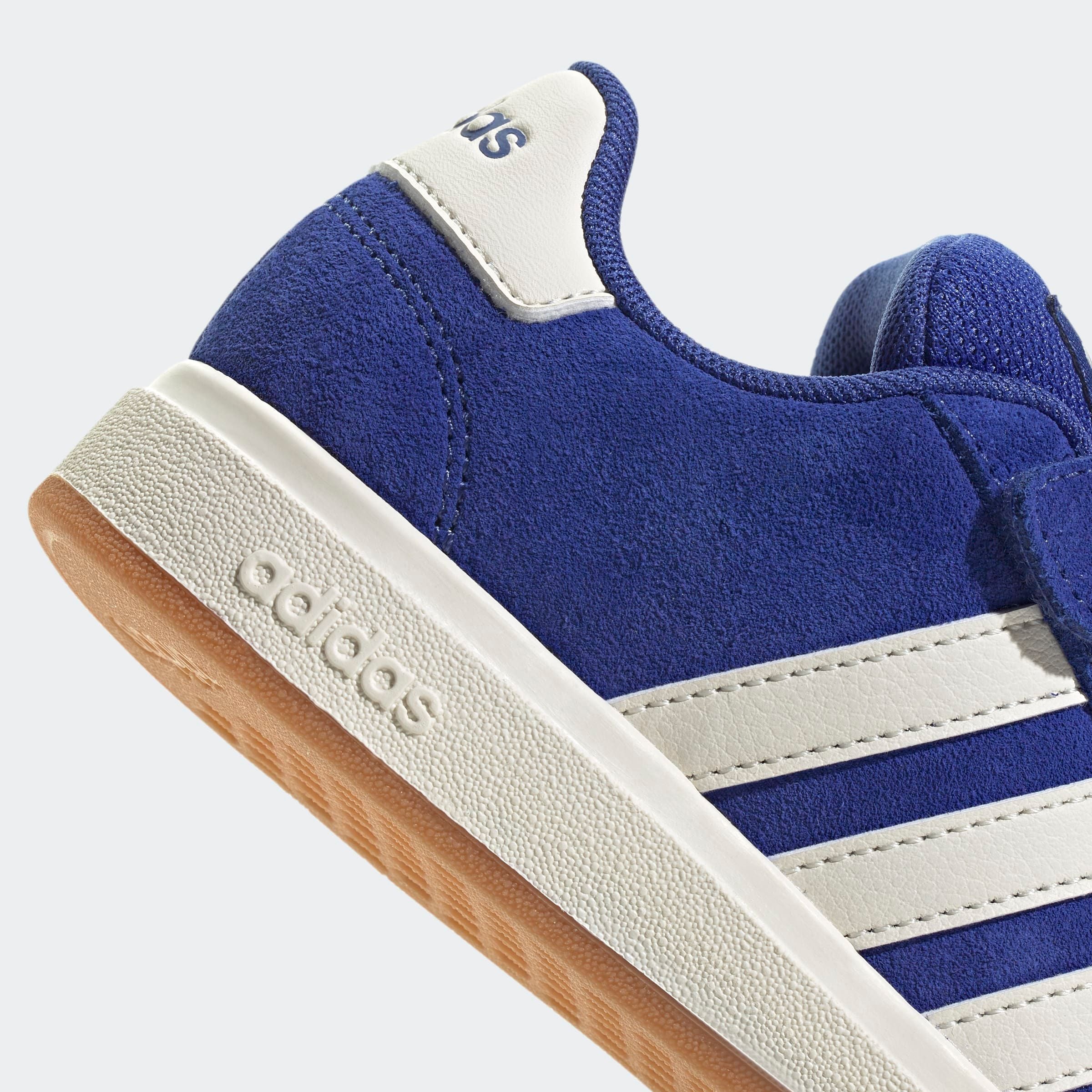 adidas Sportswear Klettschuh »GRAND COURT 00S KIDS«, Design auf den Spuren des adidas Superstar