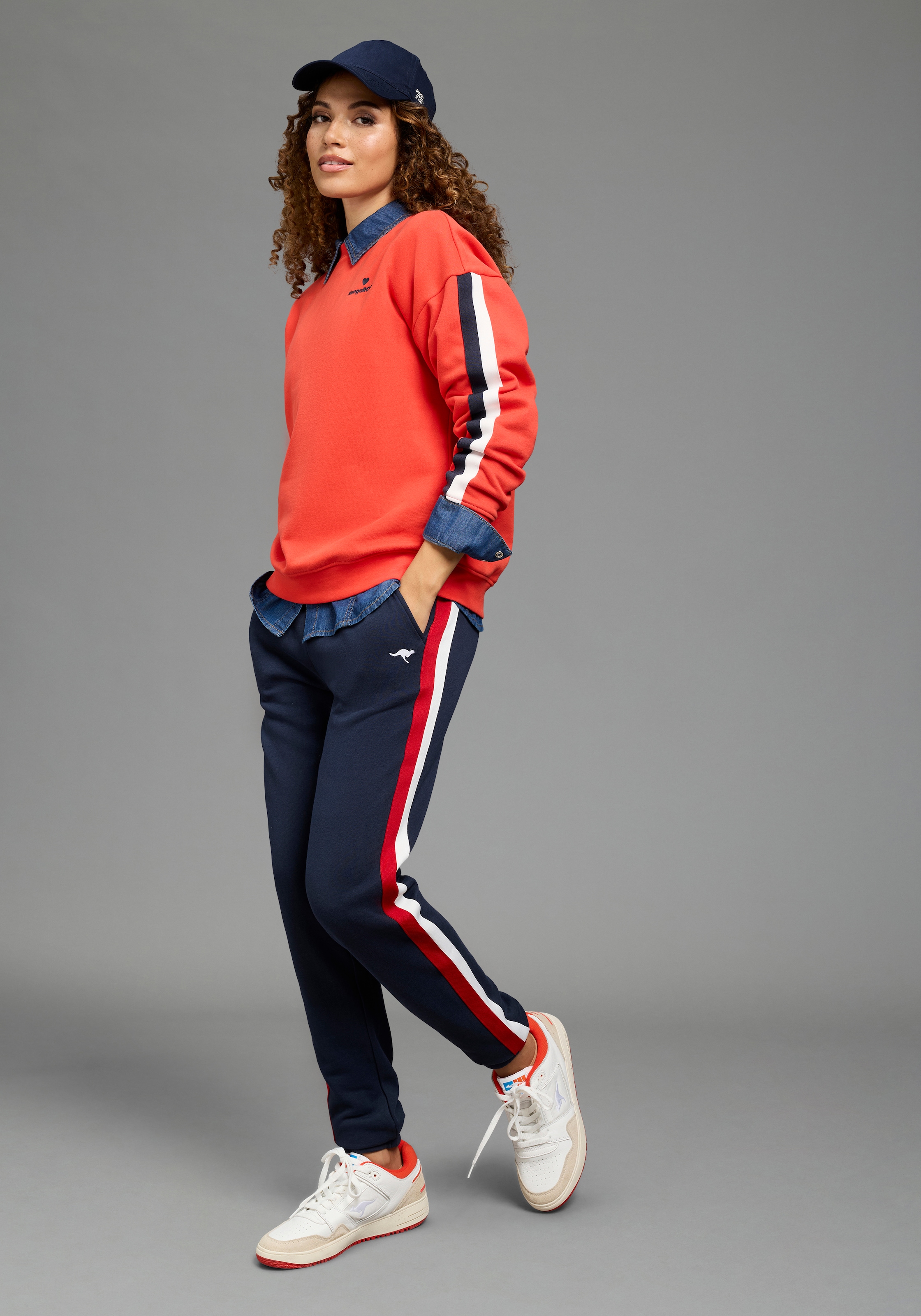 KangaROOS Sweatshirt , mit Rundhalsausschnitt, aus Baumwolle und Polyester, weite Passform
