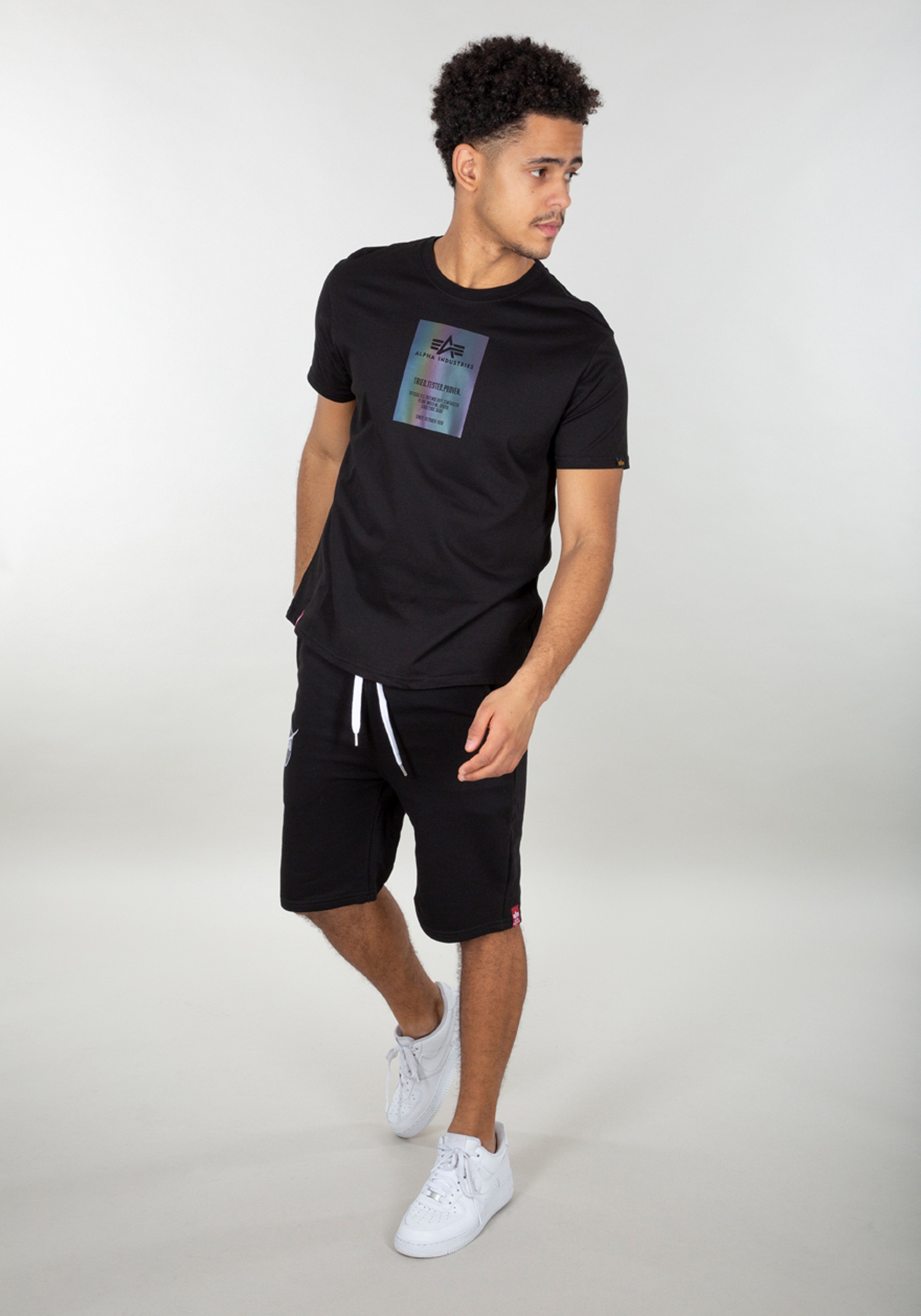 Alpha Industries T-Shirt »Alpha Industries Men - T-Shirts Rainbow Reflective Label T-Shirt«