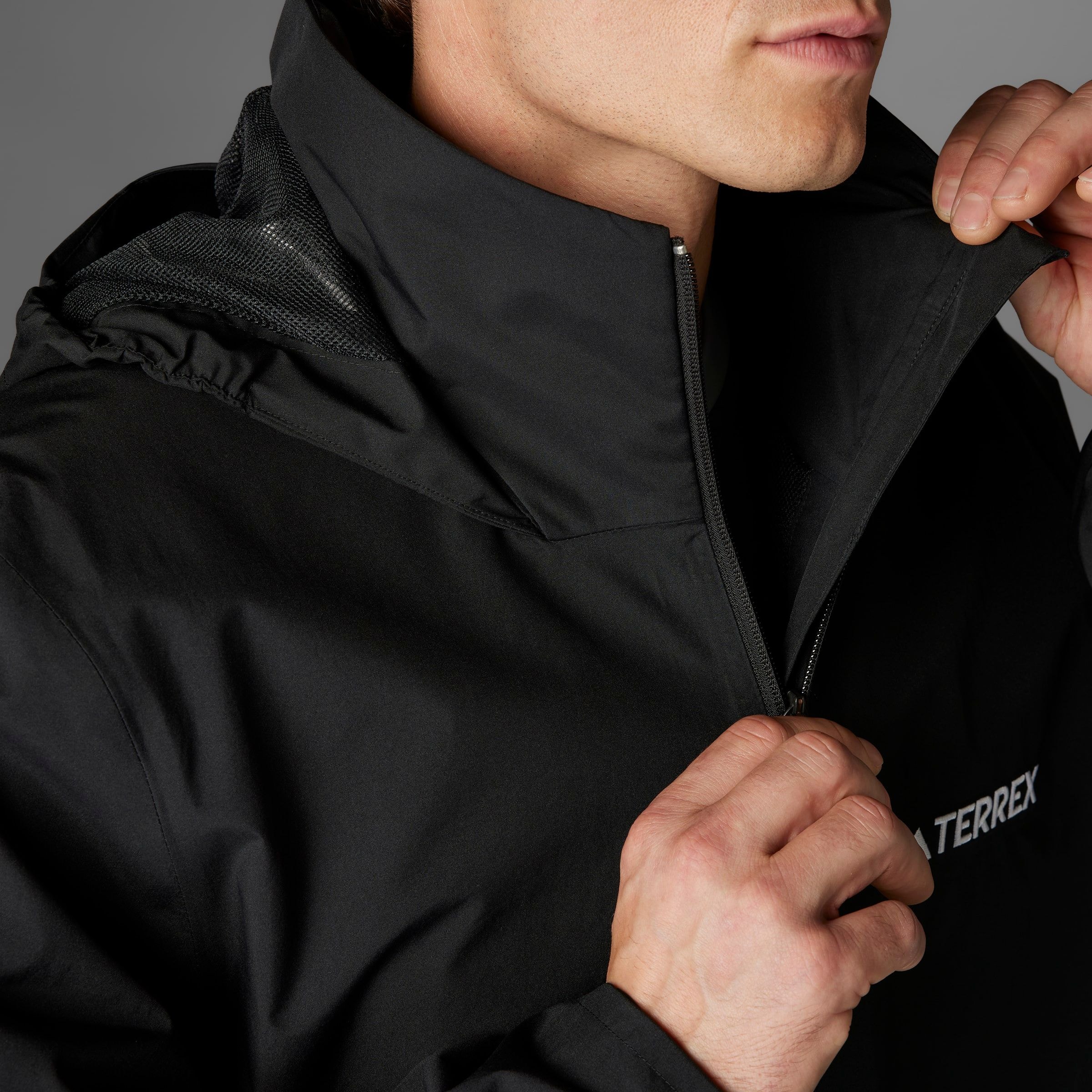 adidas TERREX Outdoorjacke »MT ESS 2L R JKT«
