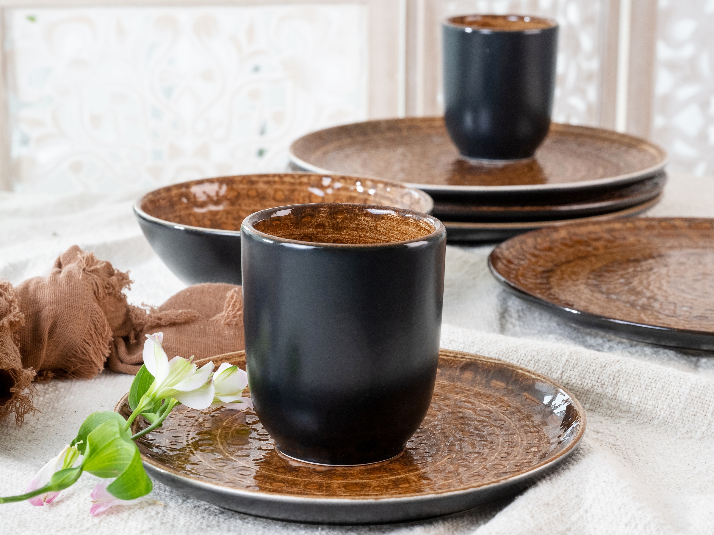 CreaTable Kombiservice »Geschirr-Set Villa Romana«, (Set, 16 tlg., Kaffeeservice und Tafelservice im Set, für 4 Personen), Service, handwerklicher Charakter, 16 Teile, für 4 Personen