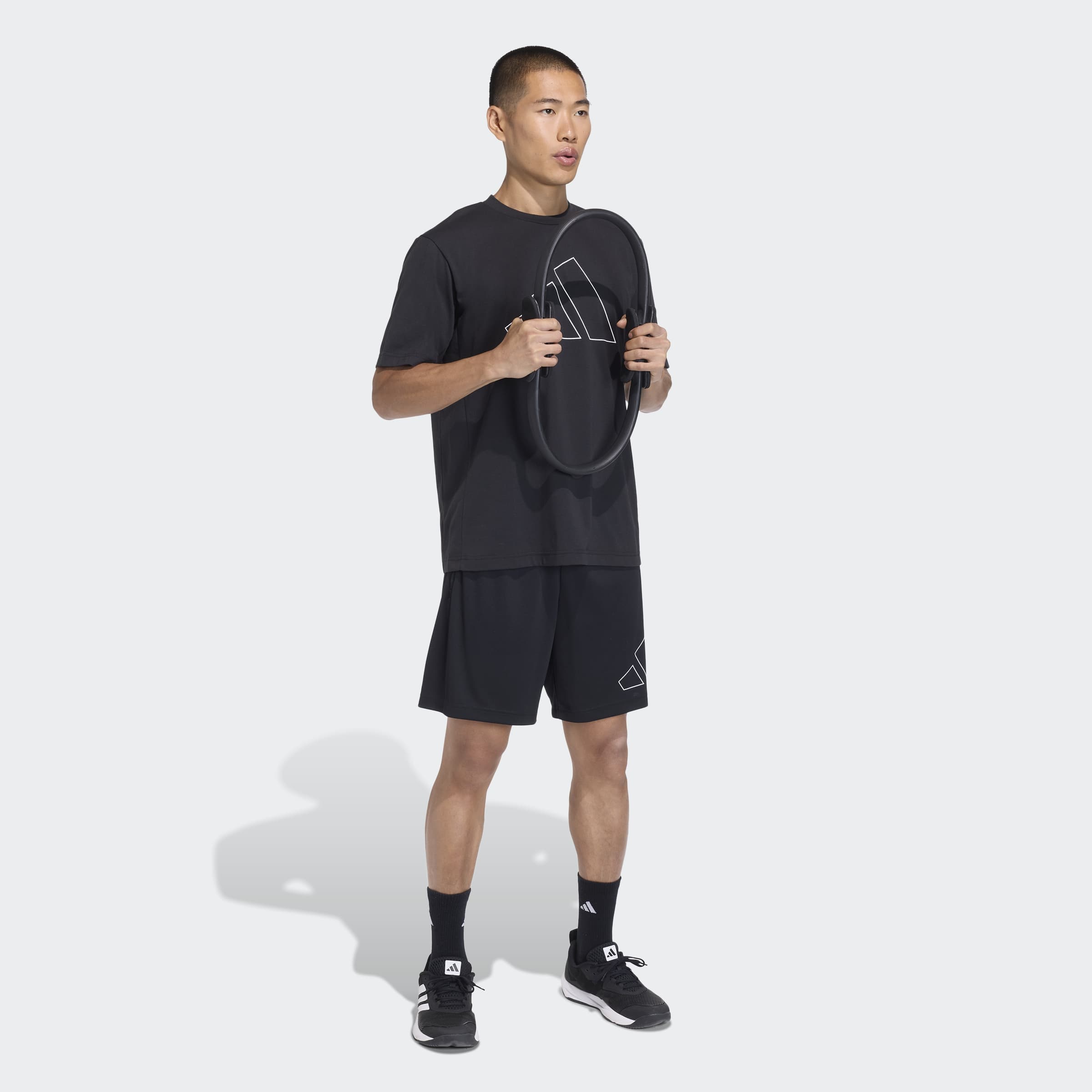 adidas Performance Shorts »WORKOUT ESSENTIALS BASE PIQUE BIG LOGO«  im Bermudas-Stil, sportlicher Stil, für Erwachsene