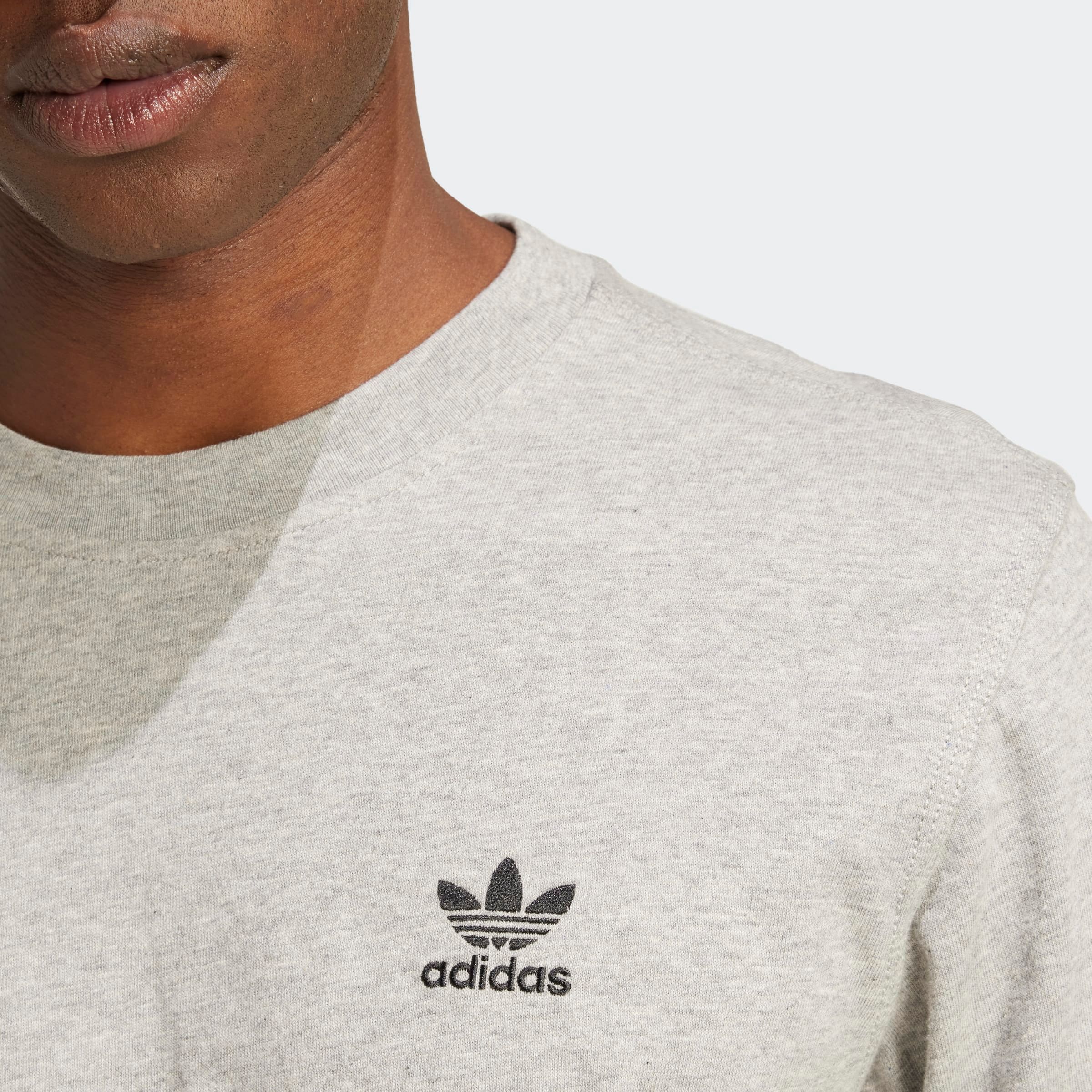adidas Originals T-Shirt »TREFOIL ESS TEE«, drei Streifen Essentials Shirt mit Trefoil Logo