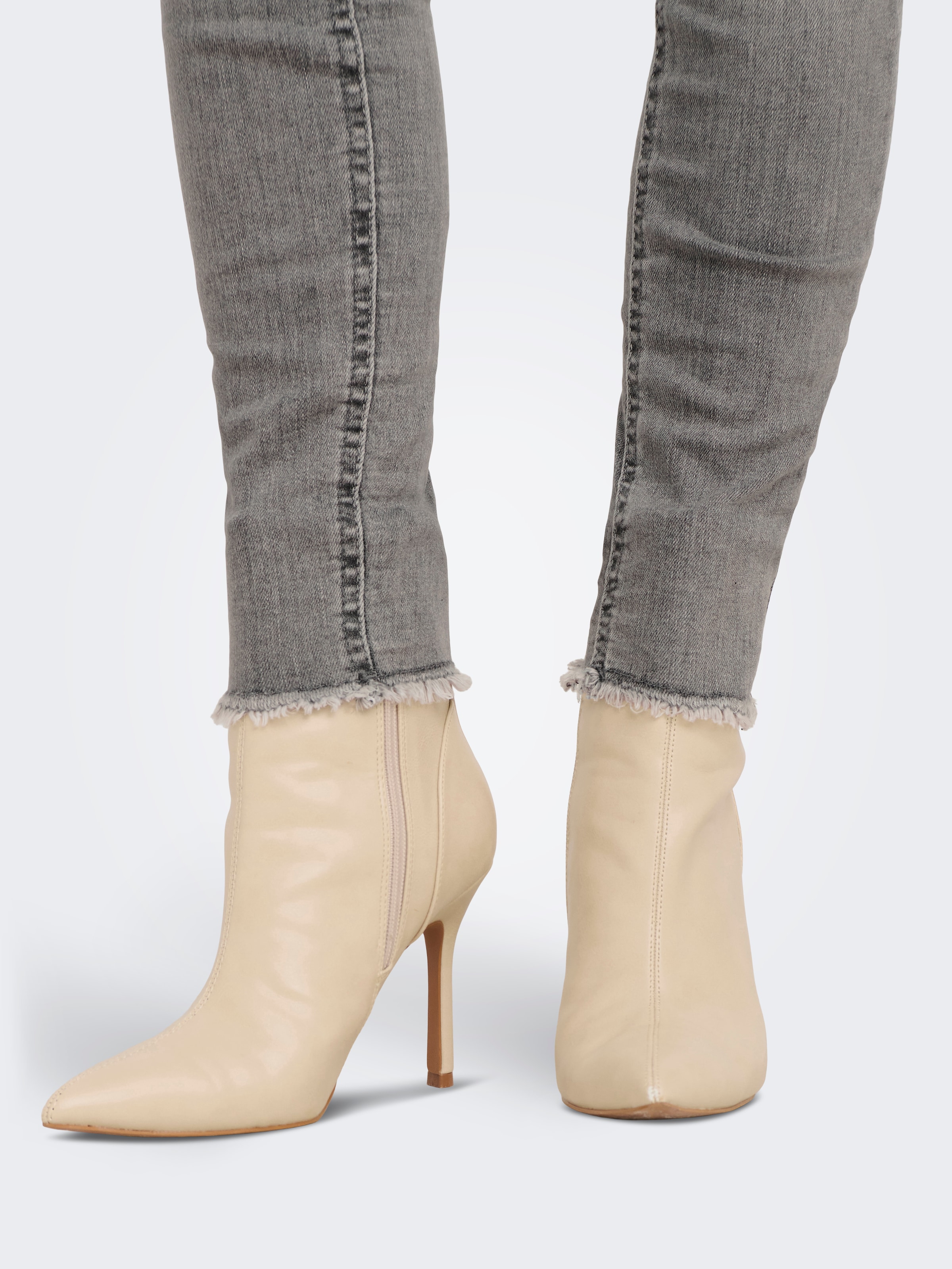 ONLY Skinny-fit-Jeans »ONLBLUSH MID SK AK RW DST DNM REA724NOOS« mit Destroyed Effekt