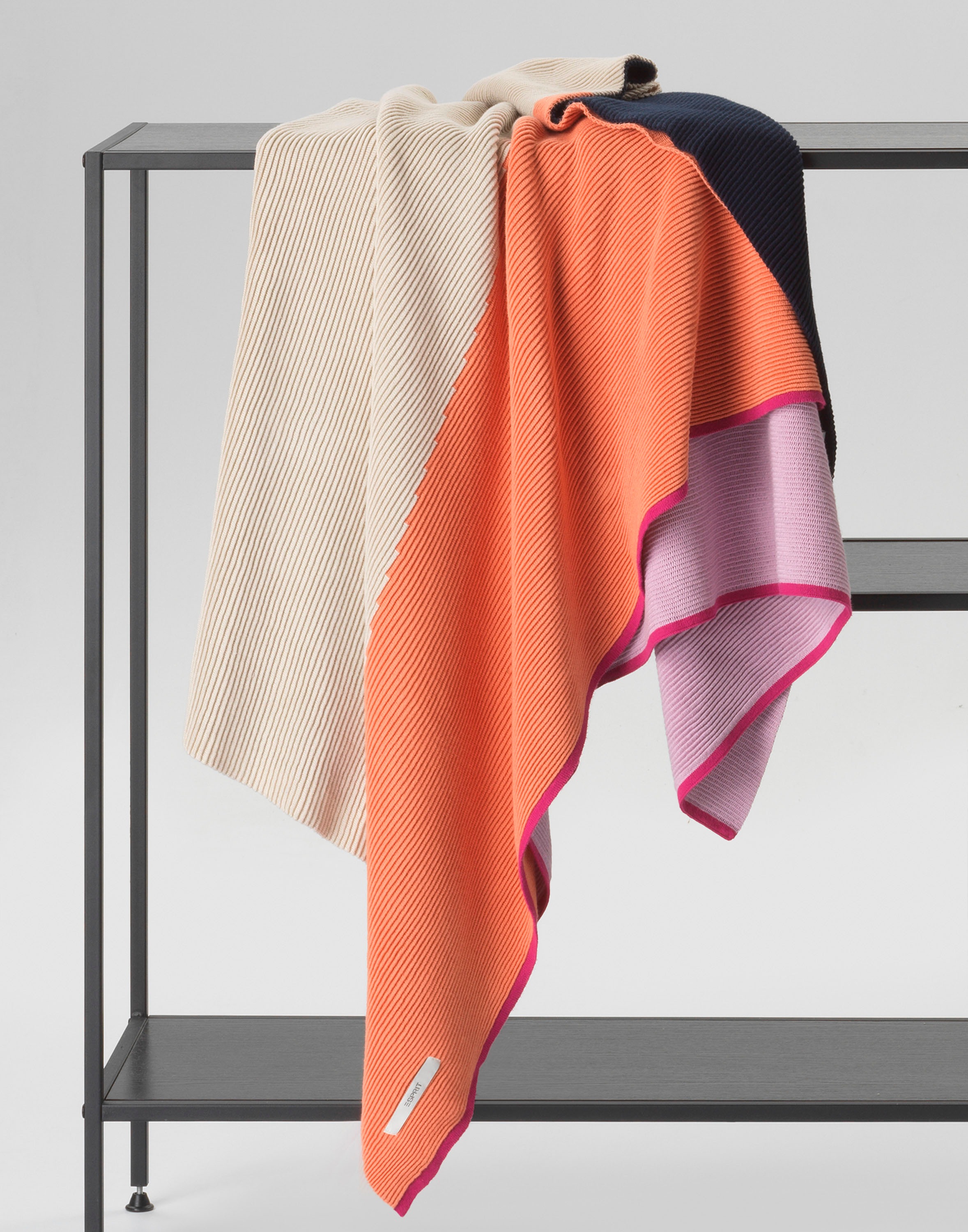 Esprit Wohndecke »Zac«, Strickdecke aus hochwertiger Baumwolle