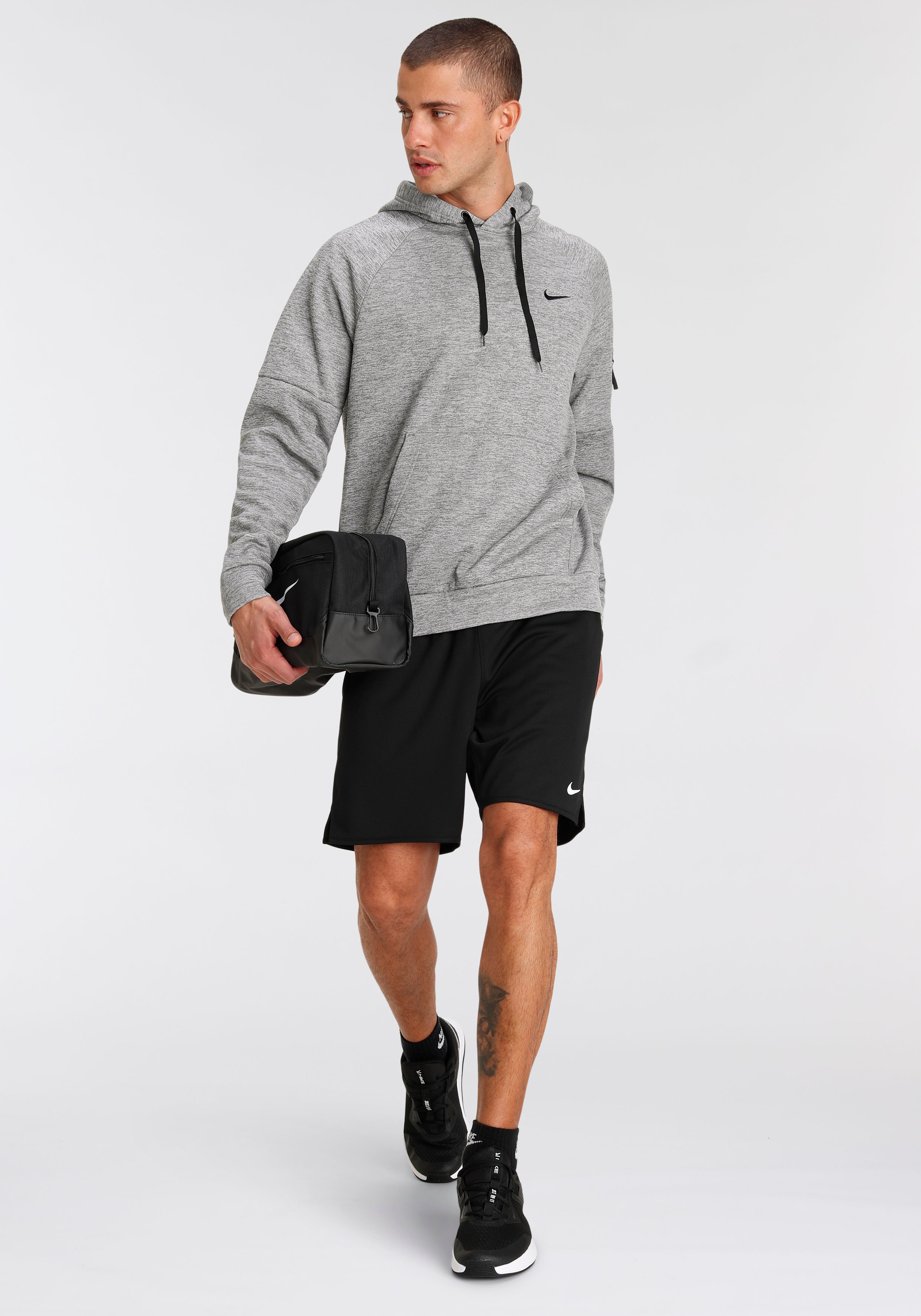 PULLOVER bei »THERMA-FIT online Nike MEN\'S FITNESS Kapuzensweatshirt bestellen HOODIE« OTTO