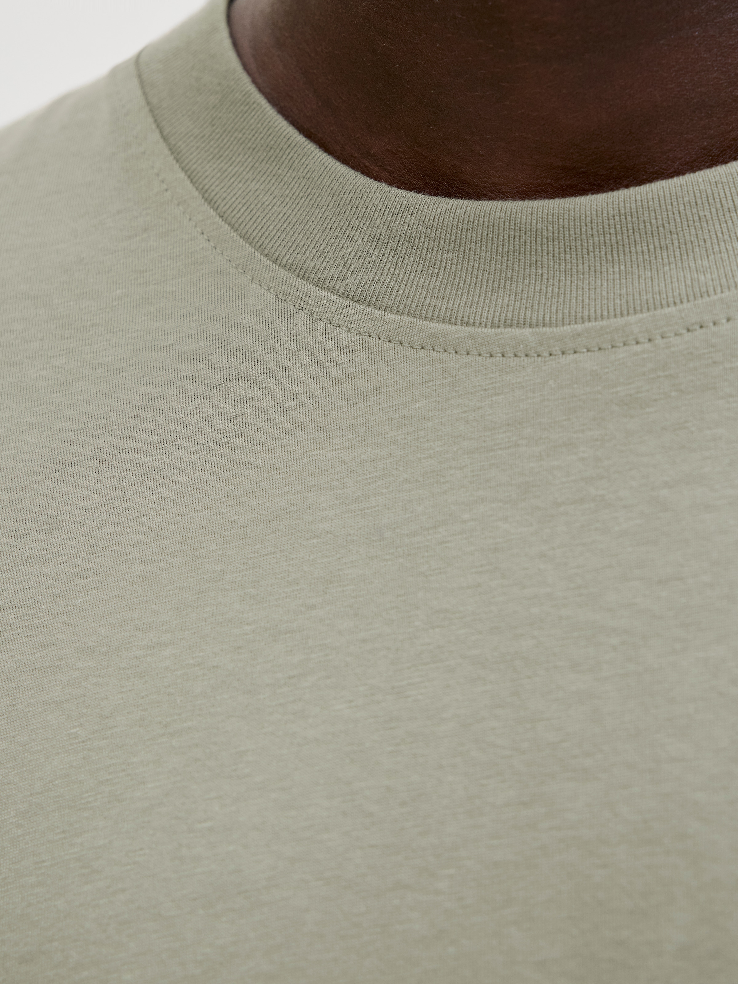 Jack & Jones PlusSize T-Shirt »JJEBRADLEY TEE SS NOOS PLS« mit Rundhalsausschnitt