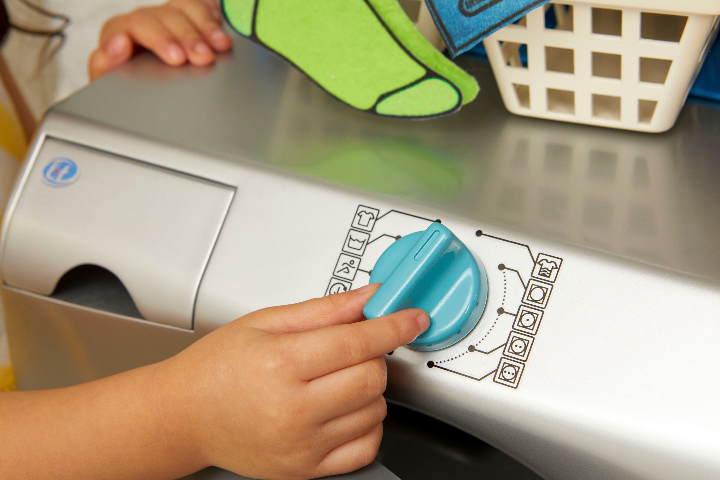 Little Tikes® Kinder-Waschmaschine »First Washer-Dryer«, mit Trockner; mit Licht und Sound