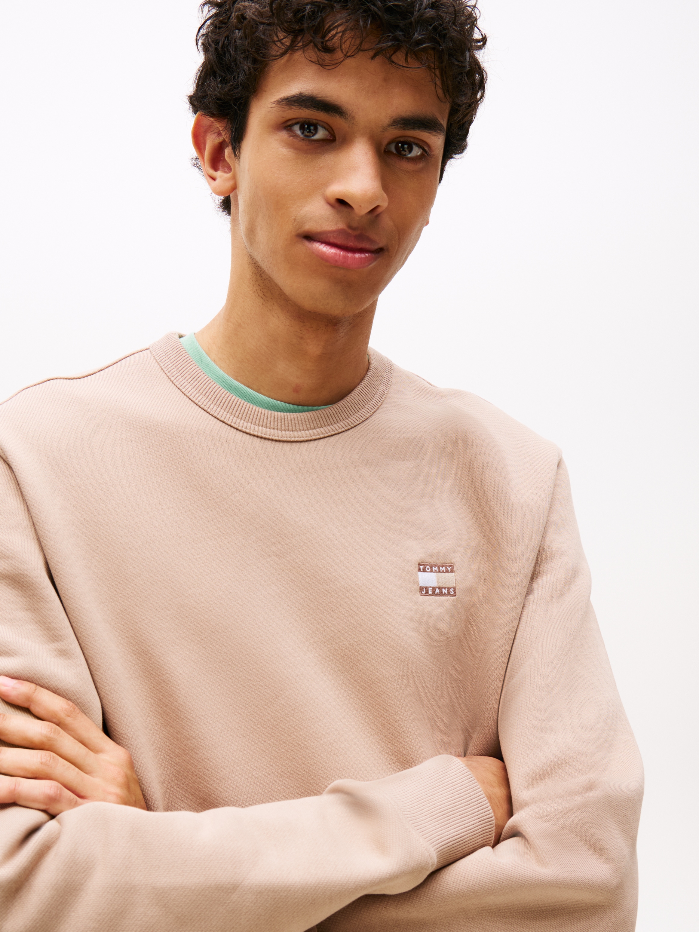 Tommy Jeans Sweatshirt »TJM REG BADGE CREW EXT«, Mit Rundhalsausschnitt
