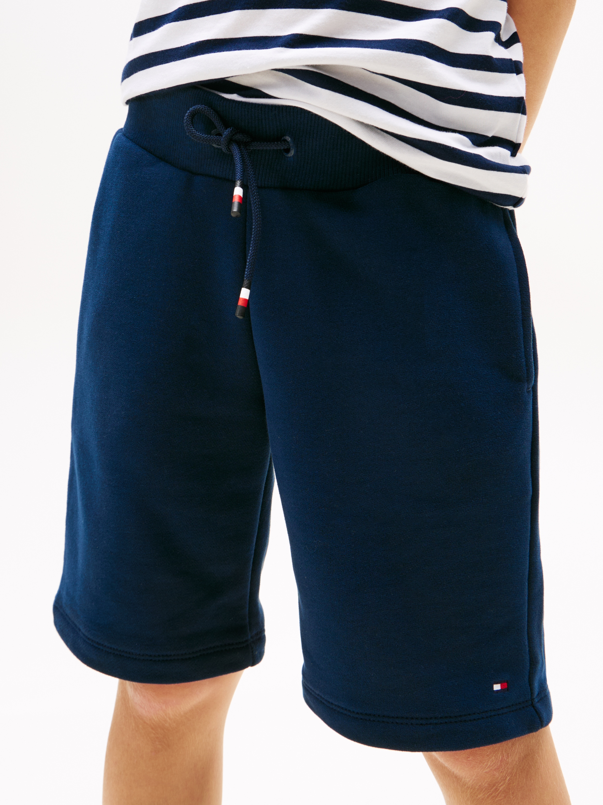 Tommy Hilfiger T-Shirt & Shorts, mit Logoschriftzug