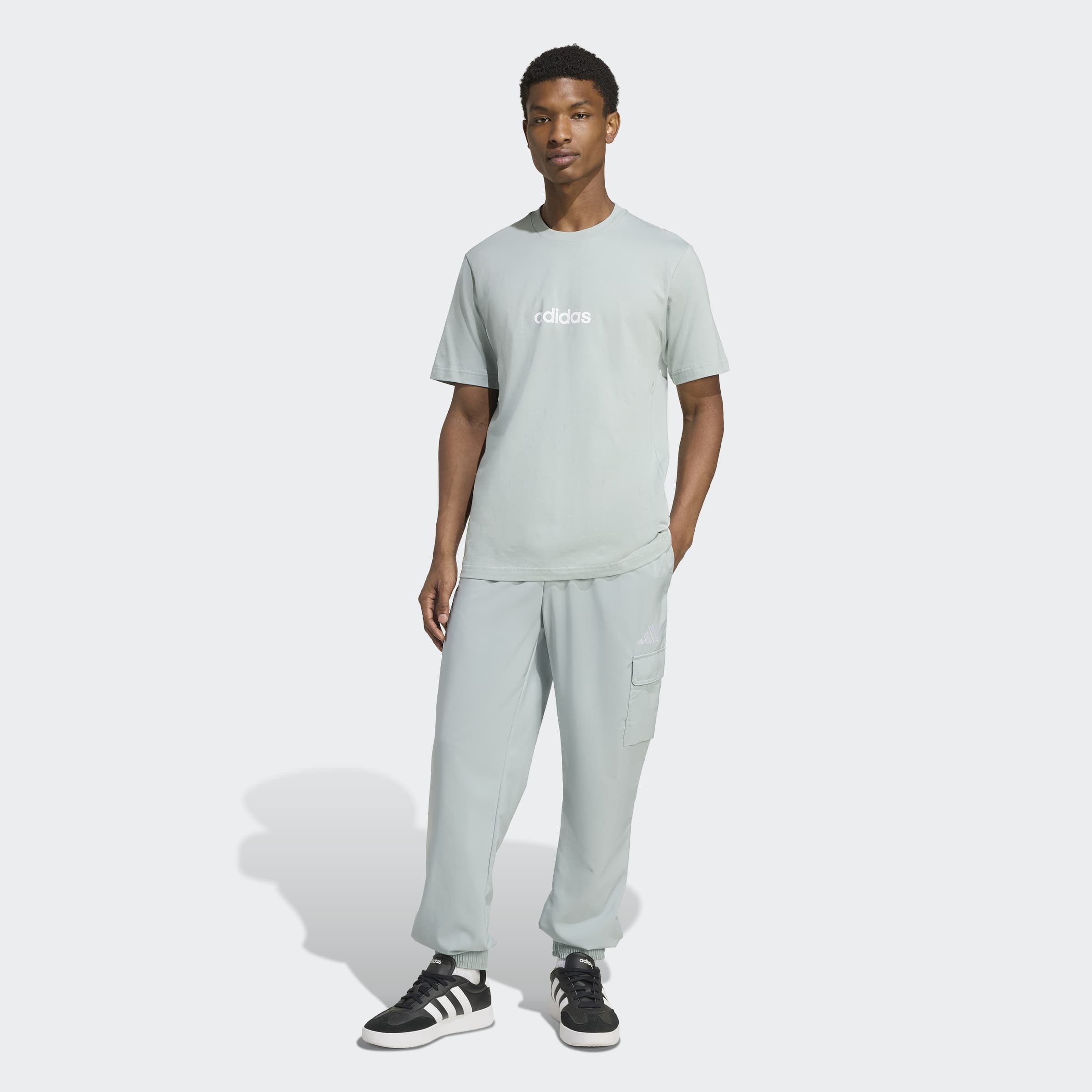 adidas Sportswear T-Shirt »ESSENTIALS LINEAR SINGLE JERSEY« überschnittene Schultern, Kurzarmdesign, aus Baumwolljersey