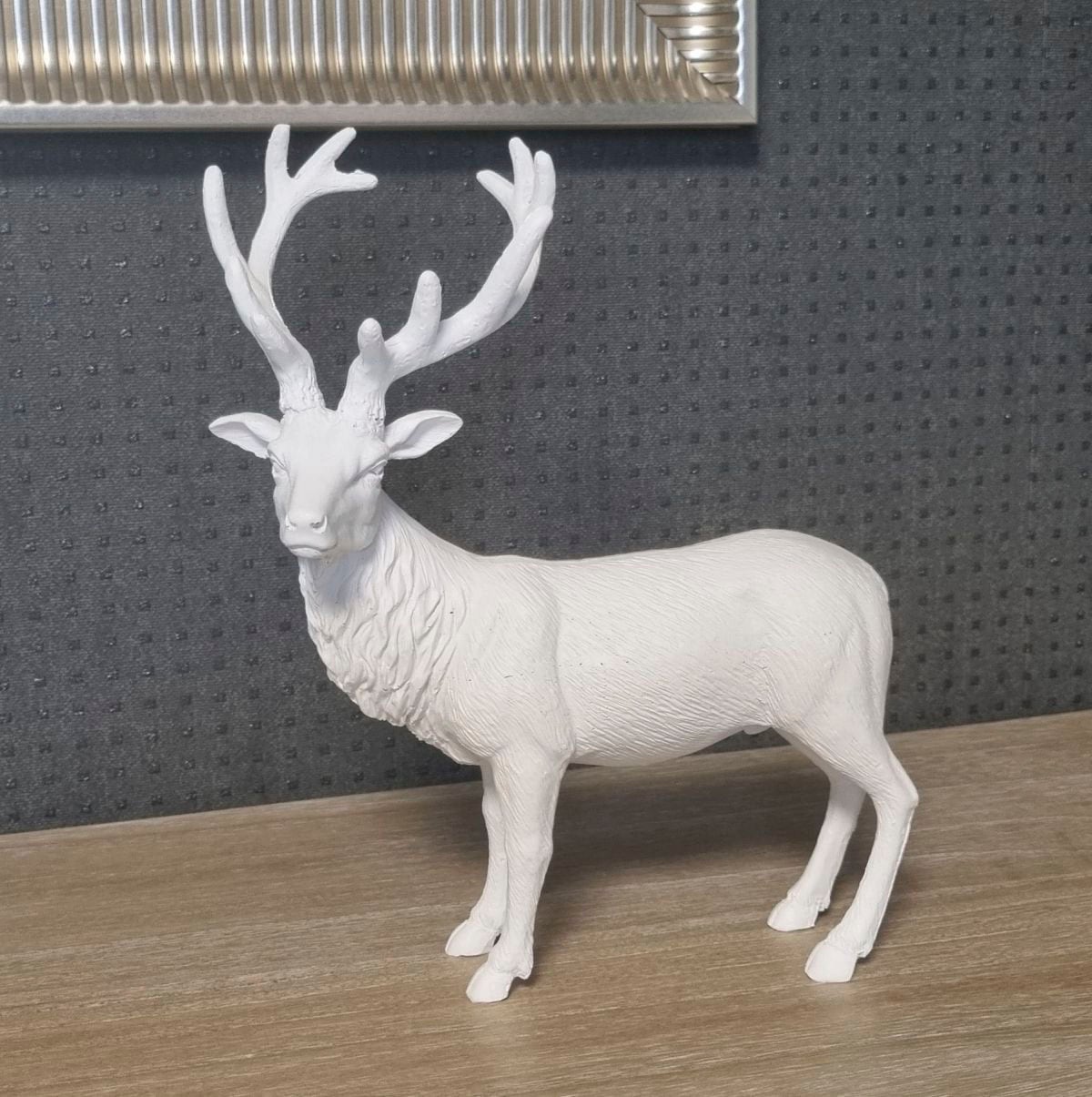 Ambiente Haus Tierfigur »Hirschfigur - stehend weiss (H) 30cm«