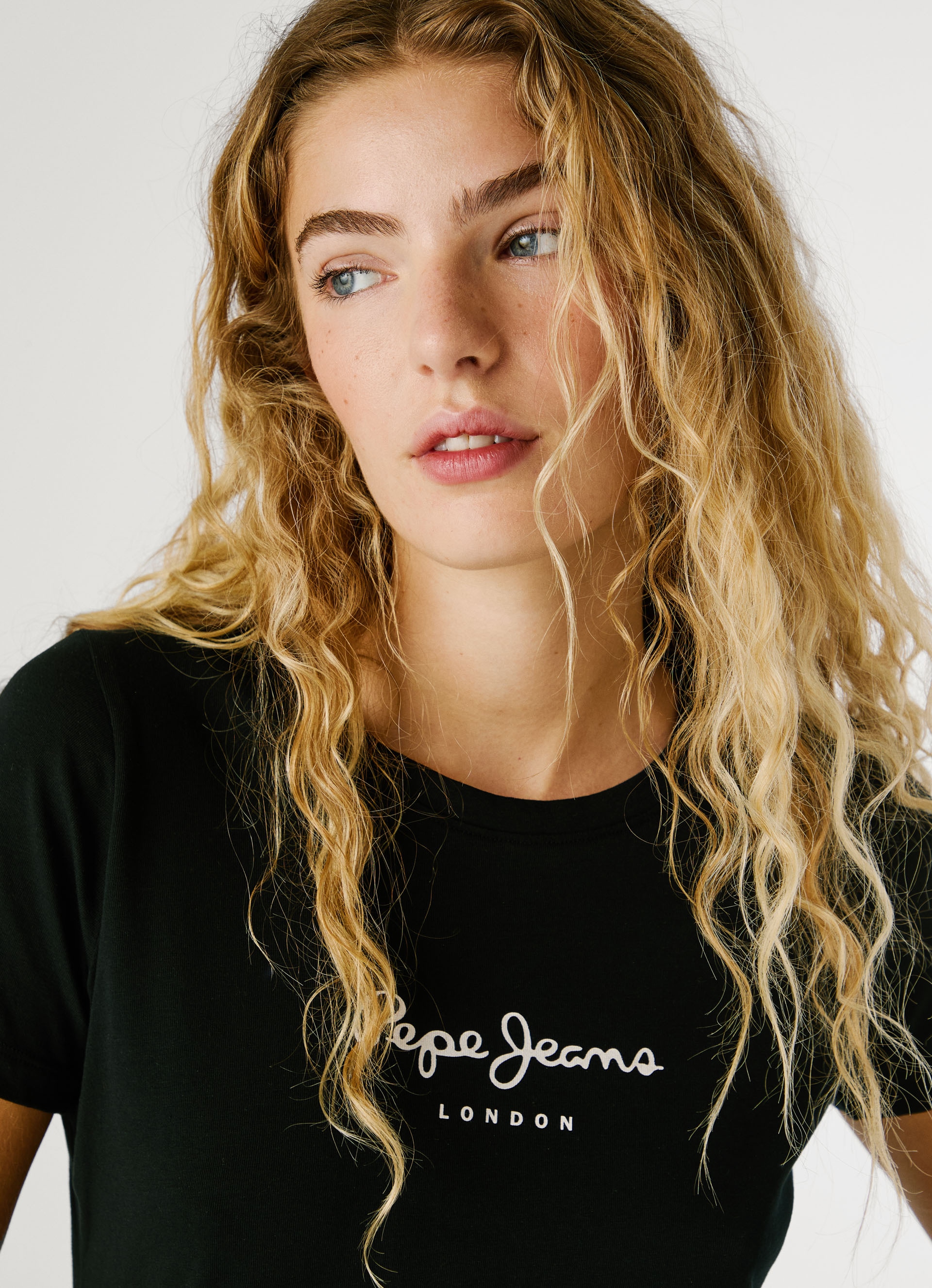Pepe Jeans T-Shirt »NEW VIRGINIA« mit Logo-Print