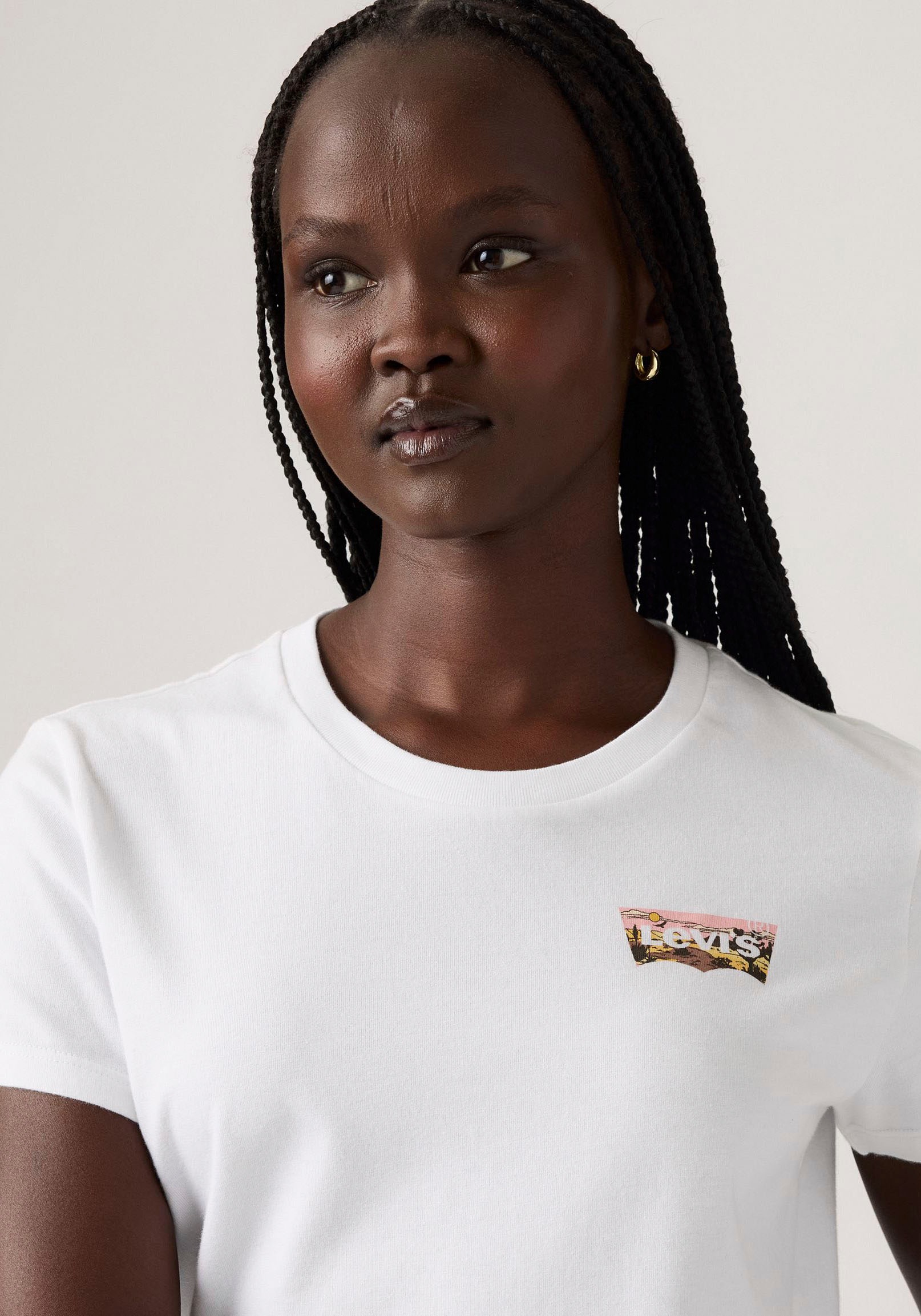Levi's® T-Shirt »THE PERFECT TEE«, mit Batwing-Logoprint