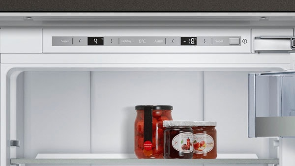 NEFF Einbaukühlgefrierkombination N 90 »KI8878FE0«, Fresh Safe 3: Feuchtzone und Trockenzone für verschiedene Lebensmittel
