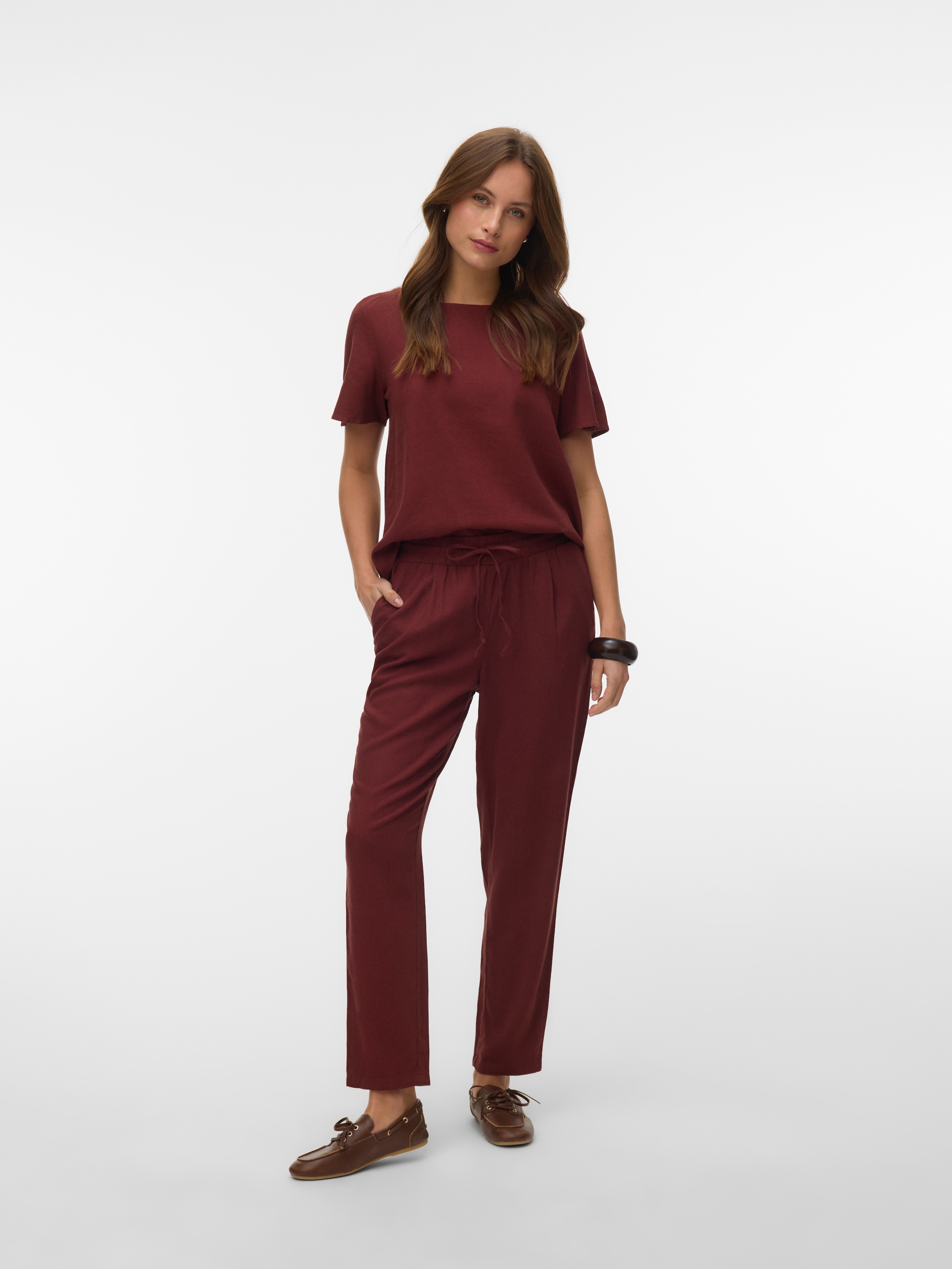 Vero Moda Schlupfhose »VMJESMILO MW ANKLE PANTS WVN NOOS«  mit Leinen, elastisches Bündchen und Kordelzug