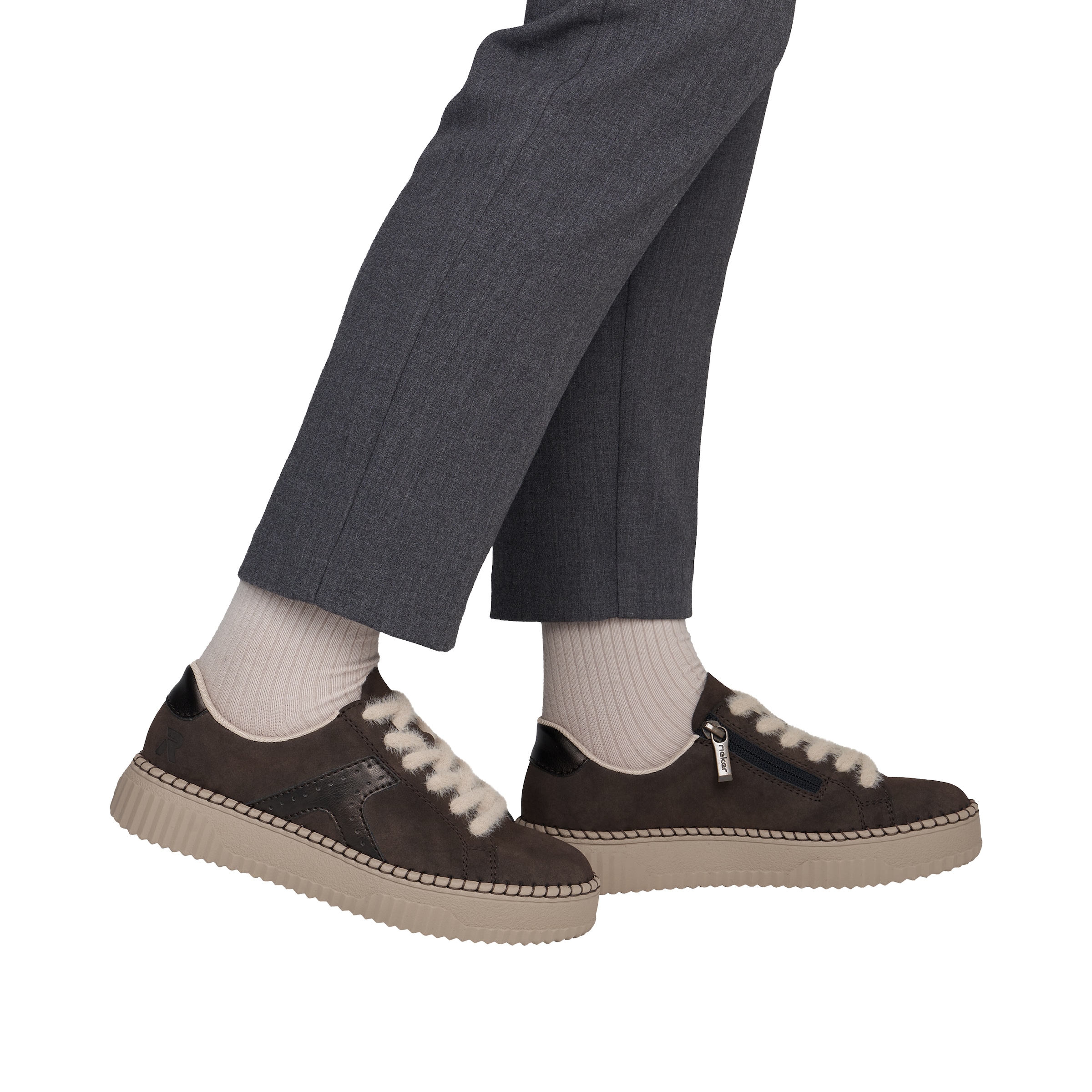 Rieker Plateausneaker  Halbschuh, Schnürschuh mit gepolsterter Innensohle