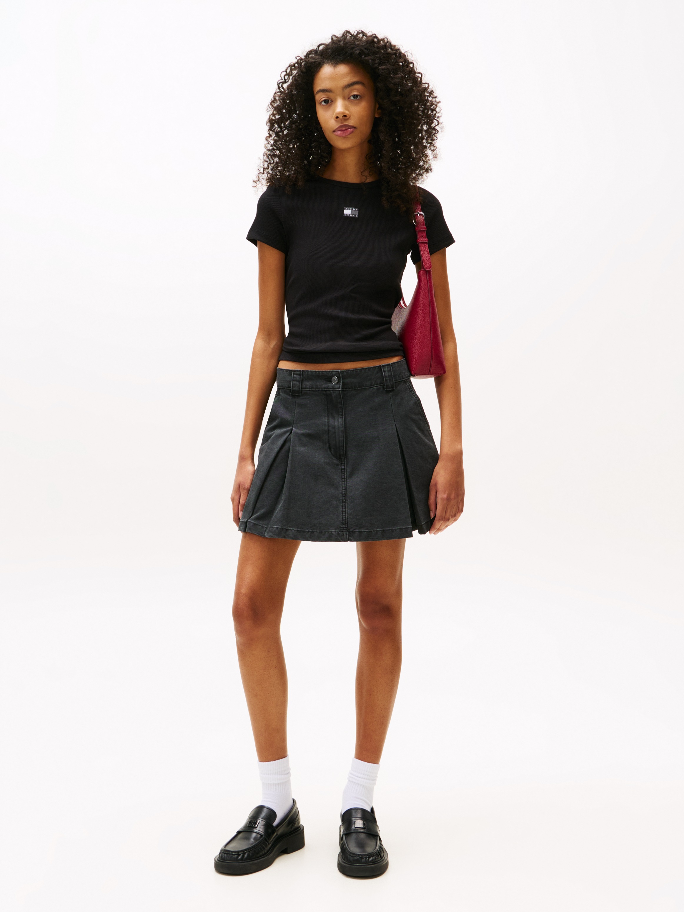 Tommy Jeans T-Shirt »TJW SLIM BADGE RIB TEE«, in Rippoptik