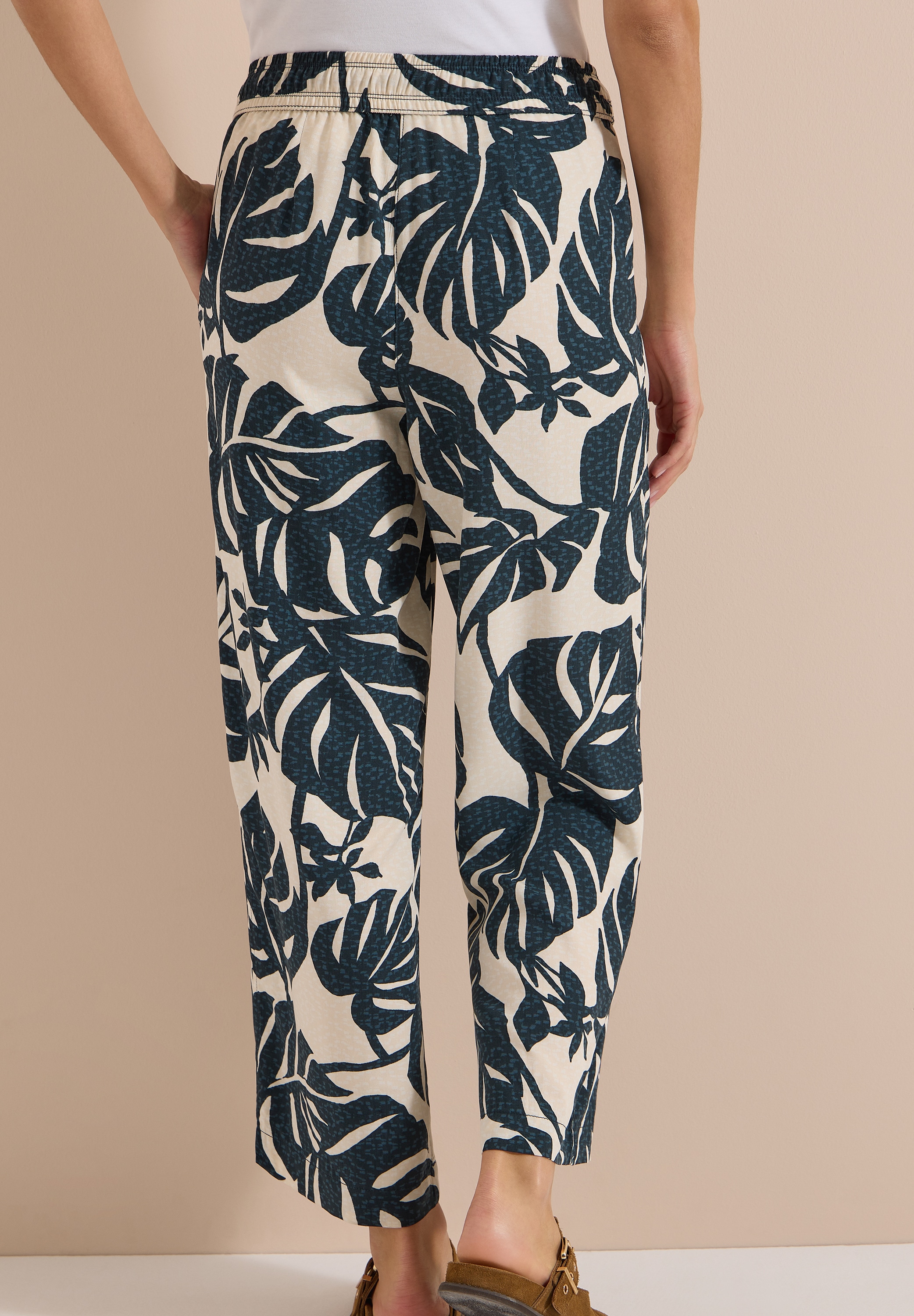 Cecil Stoffhose »Style Neele«  Sommerhose im Loose Fit und mit floralem Muster