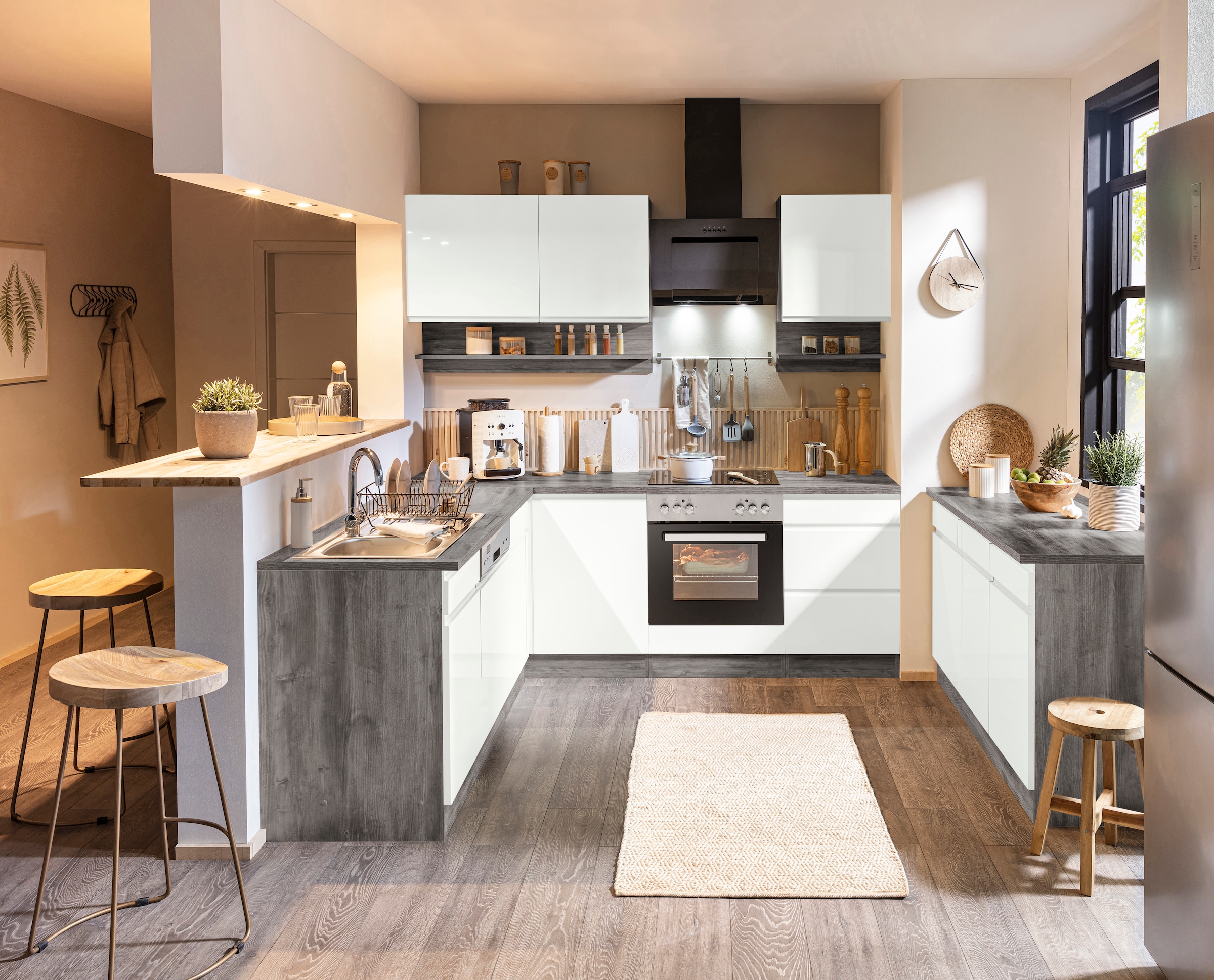 KOCHSTATION Unterschrank »KS-Virginia«, 85 cm hoch, 150 cm breit, 3 Schubladen, 3 Türen, griffloses Design