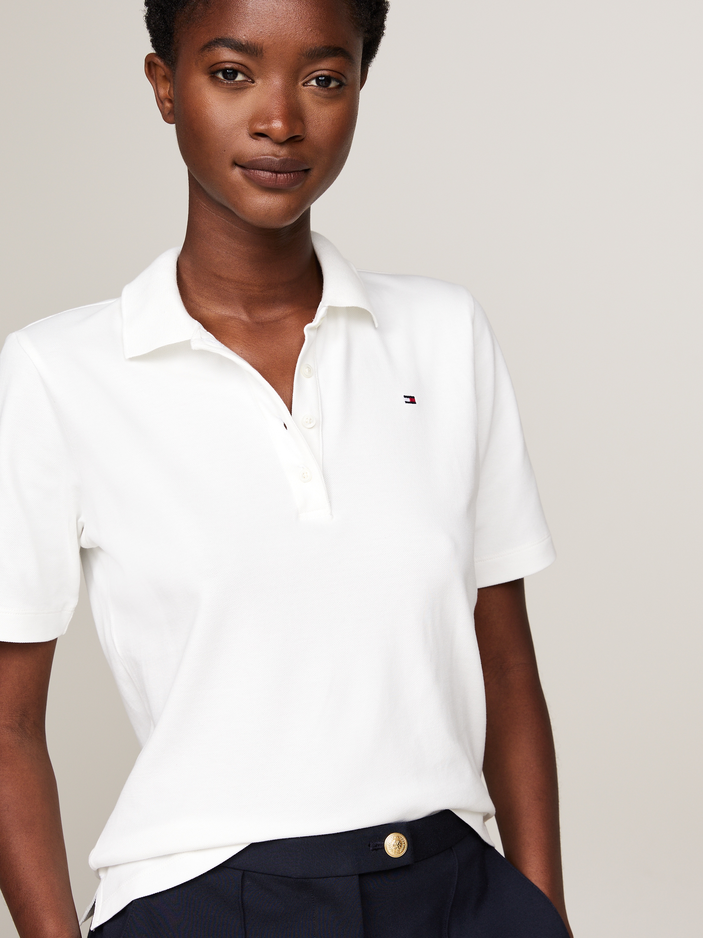 Tommy Hilfiger Poloshirt »1985 Regular Fit Pique Premium Polo«, mit Logo-Stickerei, mit Seitenschlitzen