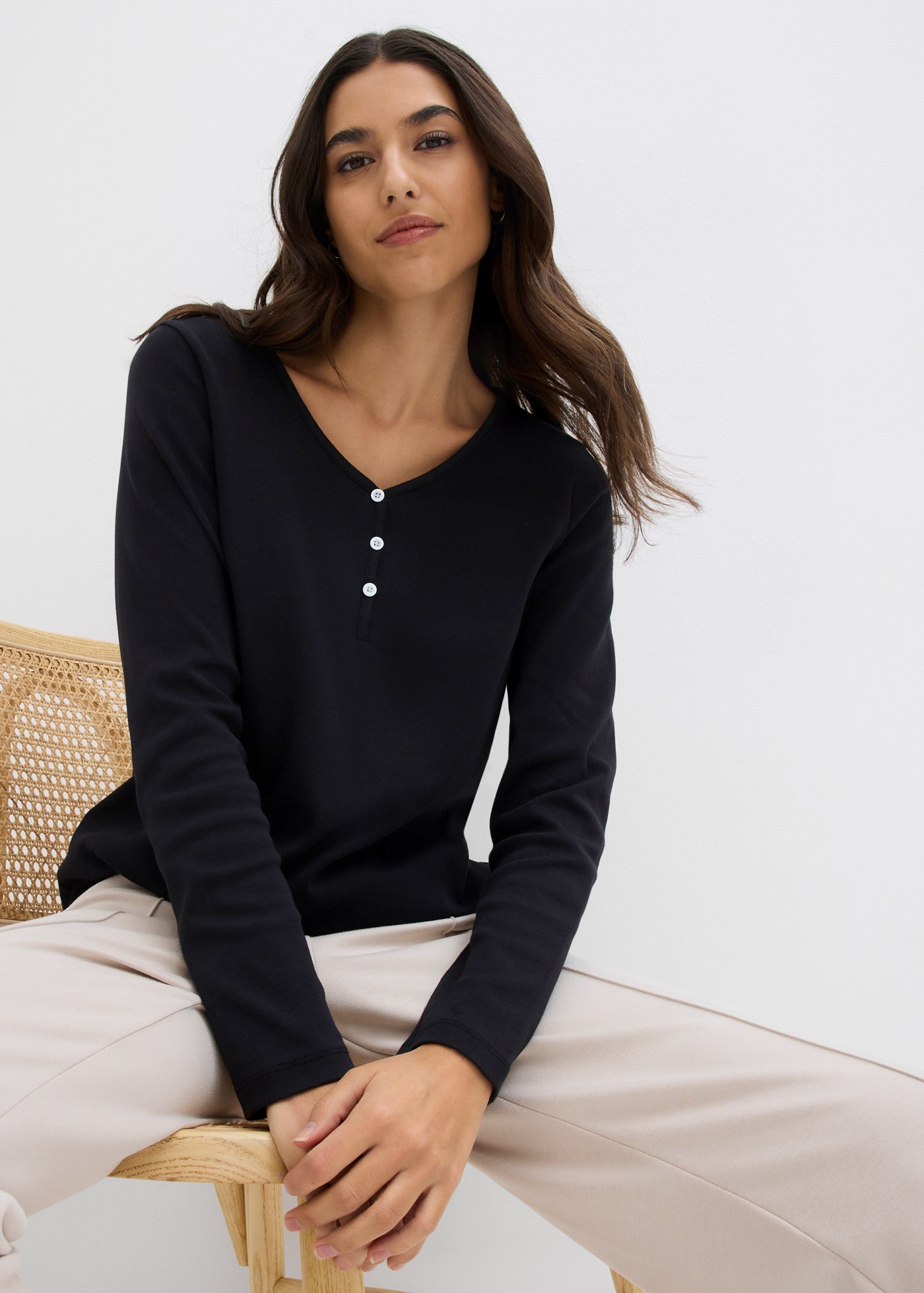 bonprix Langarmshirt 1 schmale Passform, Langarm, mit kurzer Knopfleiste im Henley-Stil