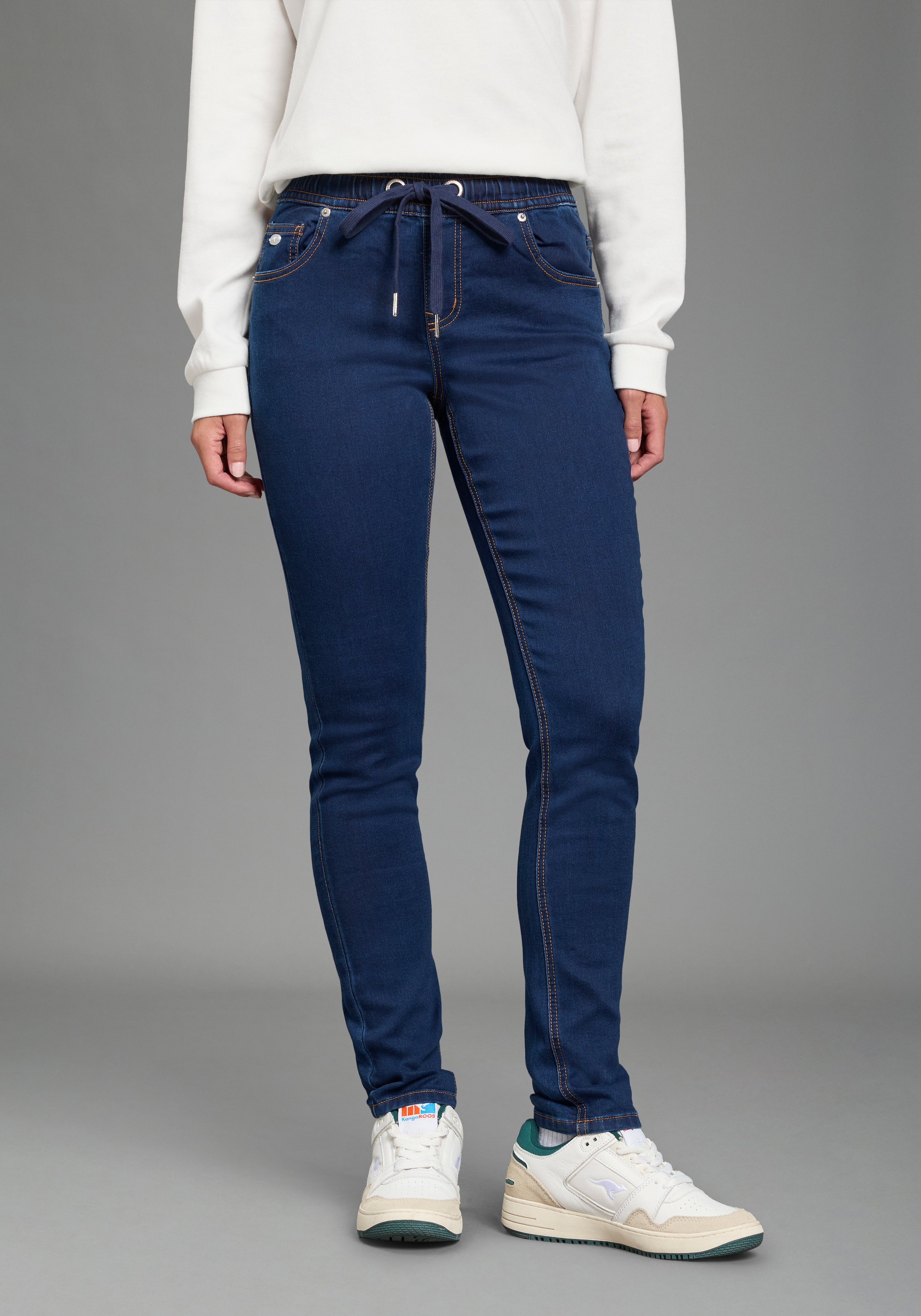 KangaROOS Jogg Pants entspannte Passform