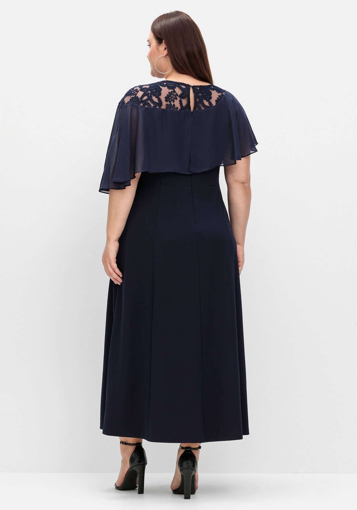 Sheego Abendkleid »Abendkleid mit Cape aus Spitze, in Midilänge«