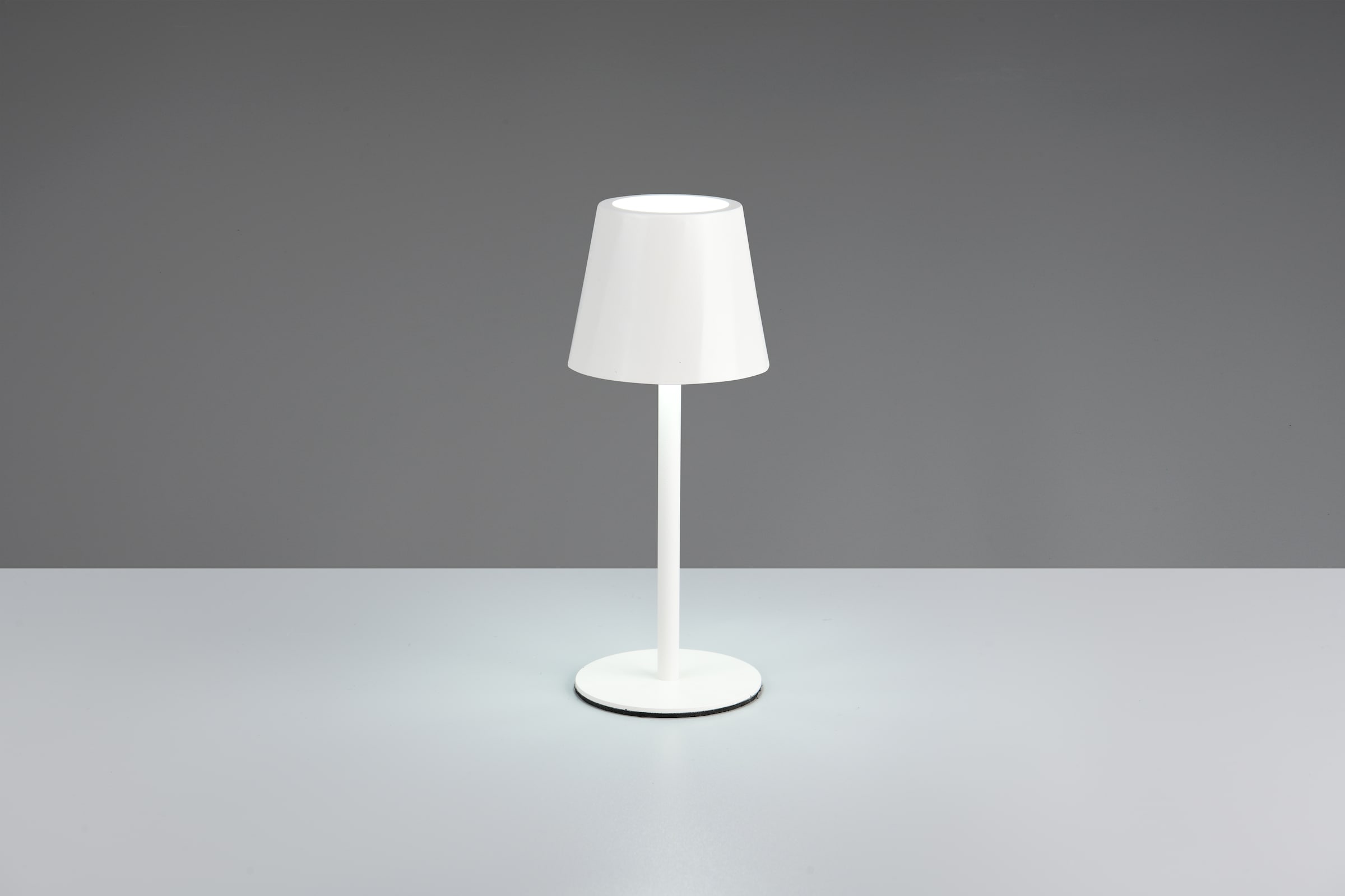 REALITY Leuchten LED Tischleuchte »DIAZ, Outdoor Akku Tischlampe Höhe 21 cm Ø 8,5 cm, IP44, Touchdimmer« LED-Board 1 Stk. Farbwechsler | warmweiß - kaltweiß CCT Lichtfarbe einstellbar 2700-6500K, 160 Lumen, 1,6W, USB Anschluss