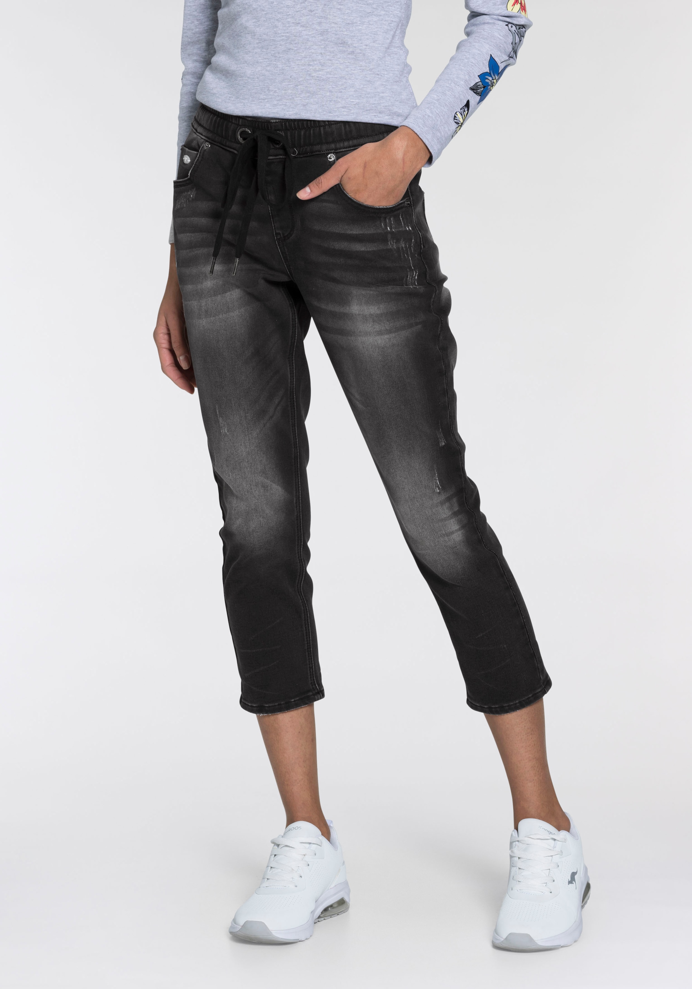 KangaROOS Jogg Pants »JOGG-DENIM-CAPRI«, in Denim-Optik mit elastischem Bündchen