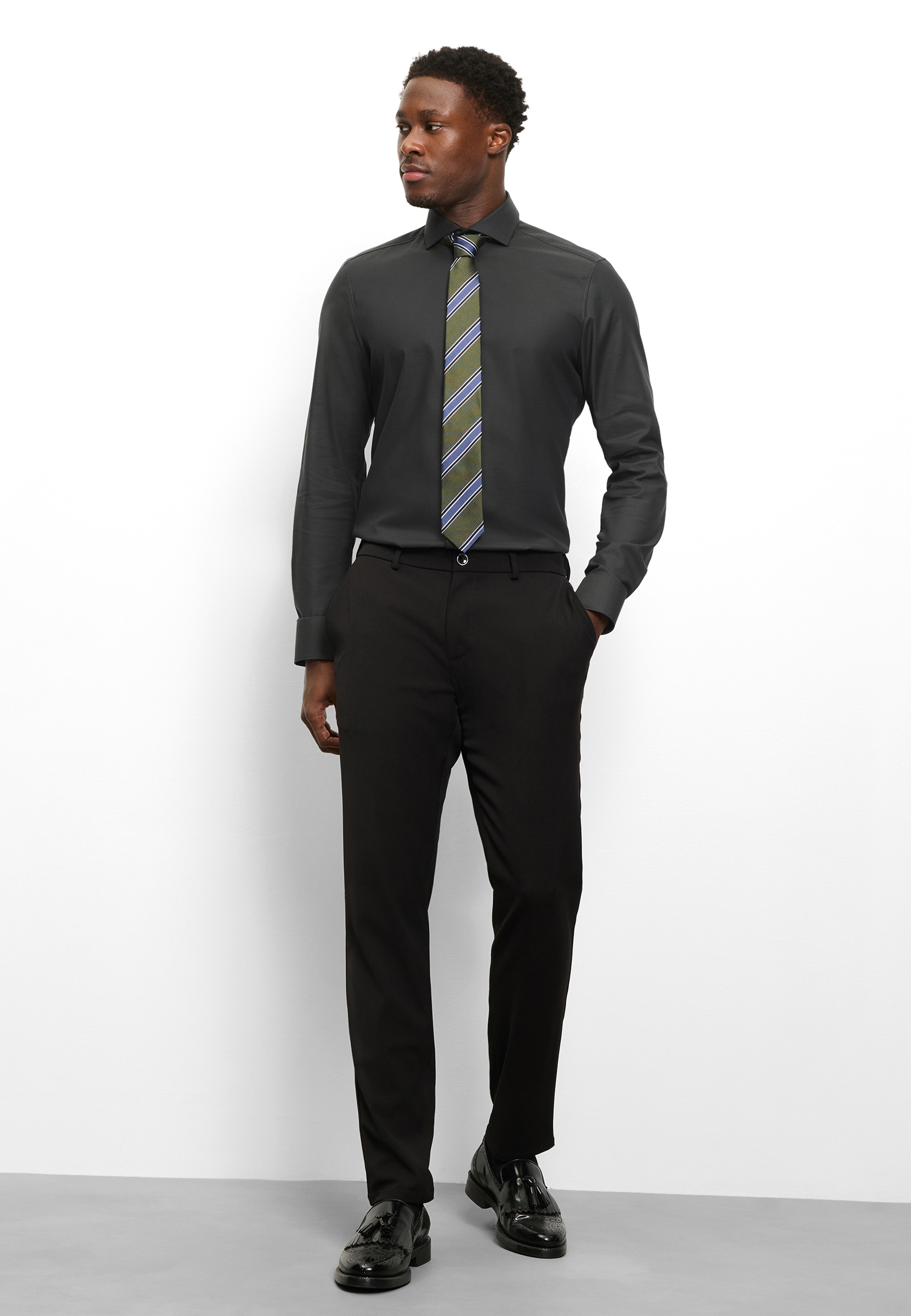 OLYMP Langarmhemd »Level 5« Businesshemd, body fit, Royal-Kentkragen, unifarben