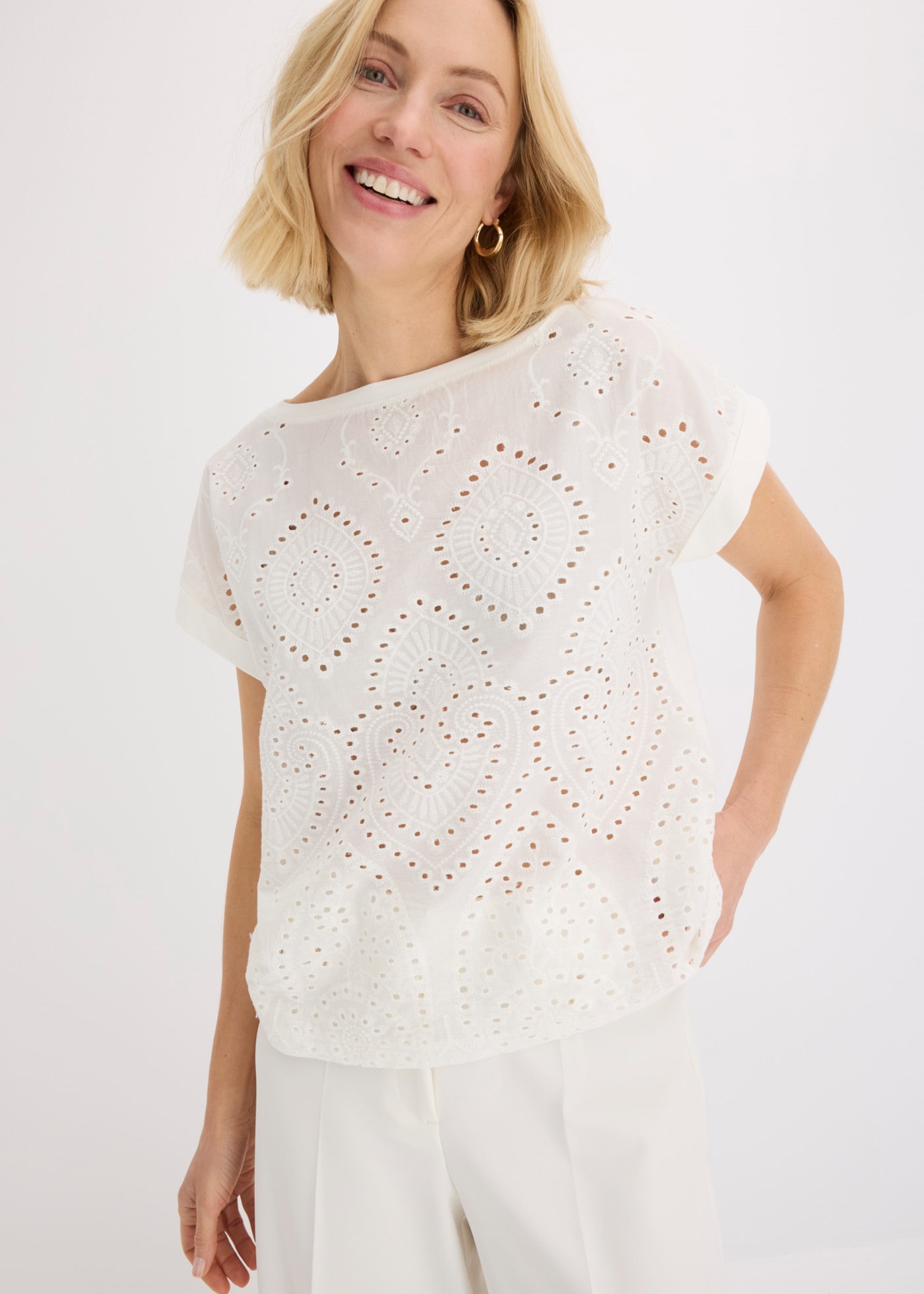 bonprix T-Shirt Oversize-Passform, mit Lochspitze, Kurzarm-Design