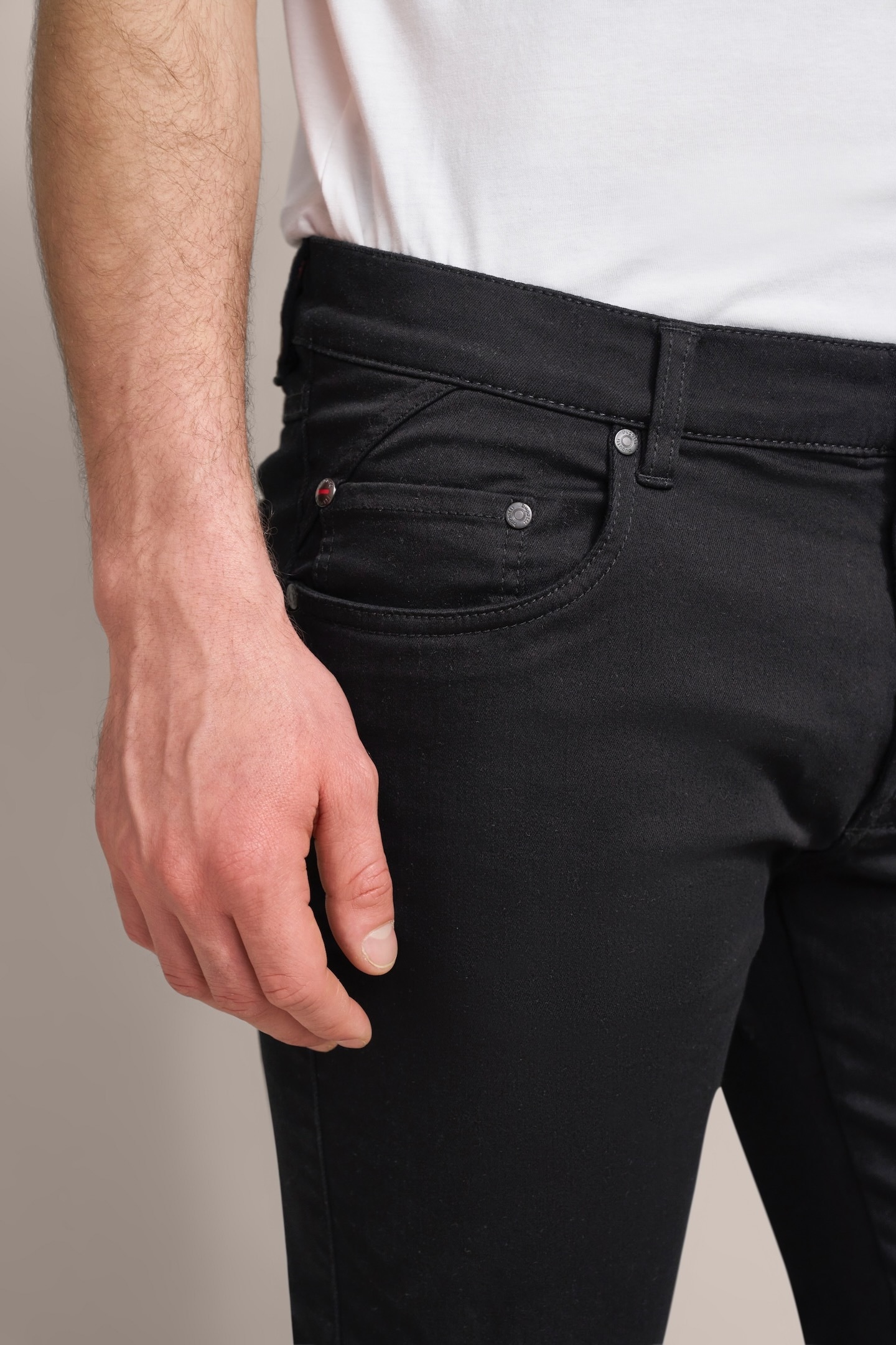 bugatti 5-Pocket-Jeans »Basic Essentials«, besonders bequem