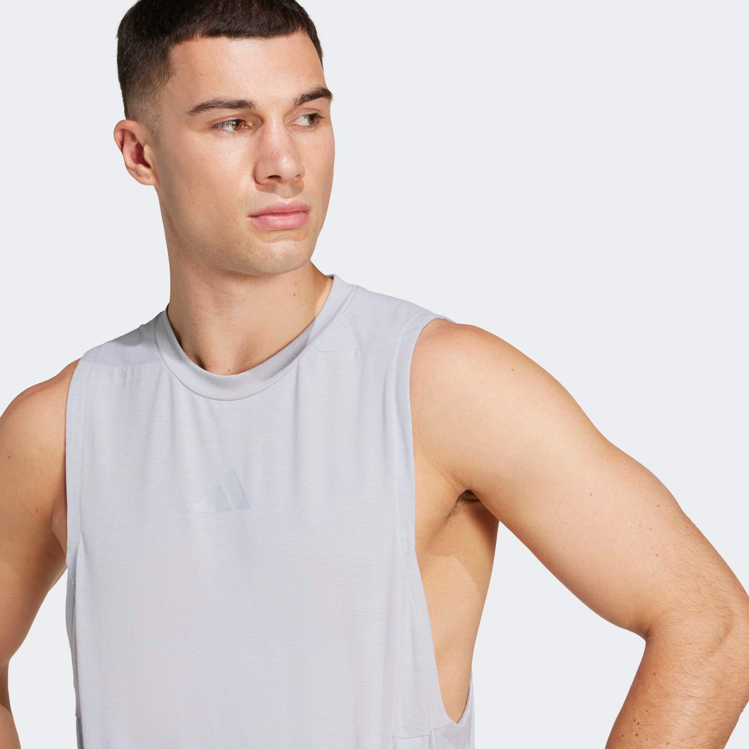 adidas Performance Tanktop »DESIGNED-FOR-TRAINING 3-STREIFEN« mit Rundhalsausschnitt, ohne Verschluss
