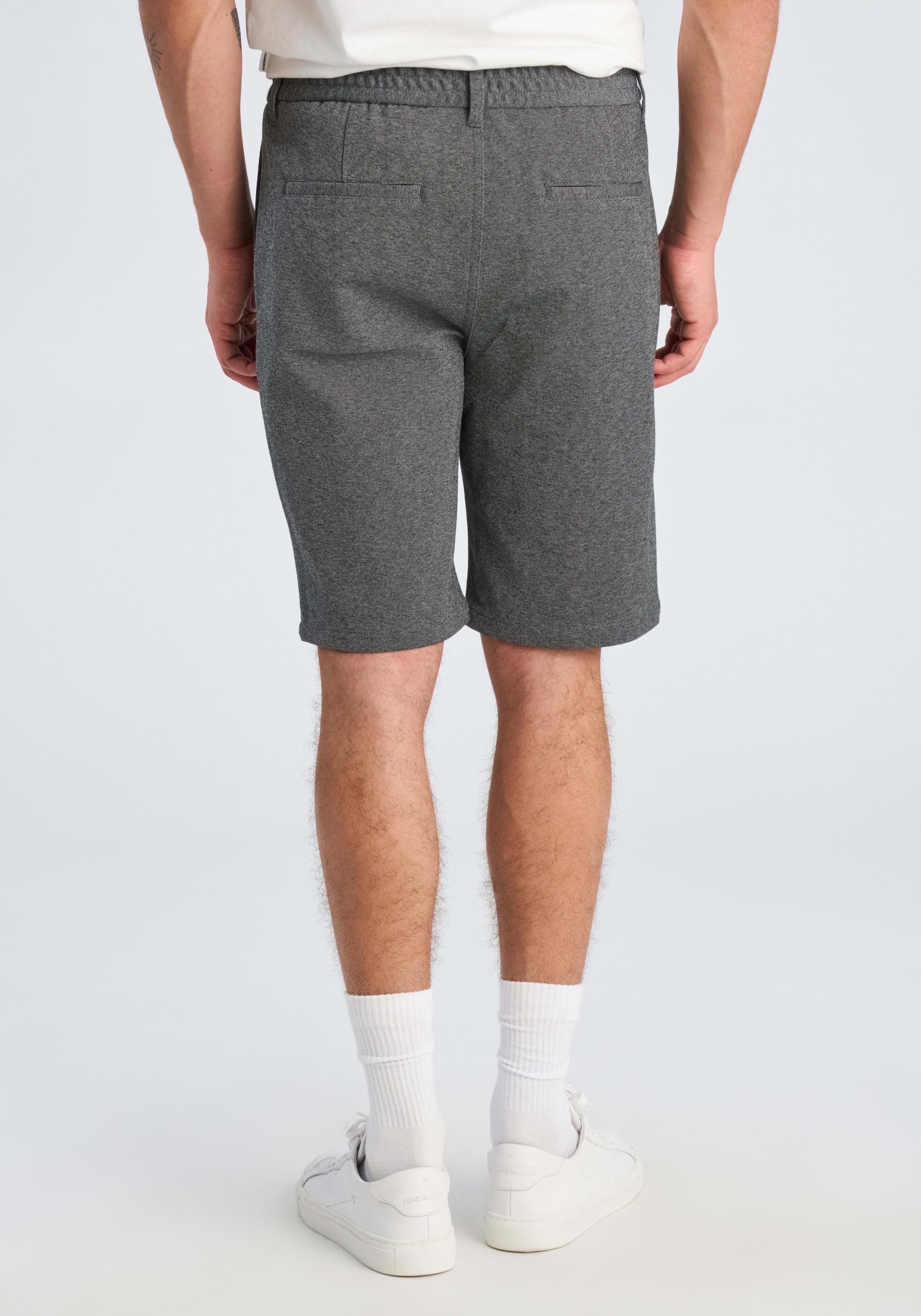 LINDBERGH Shorts  mit Viskose und Stretch