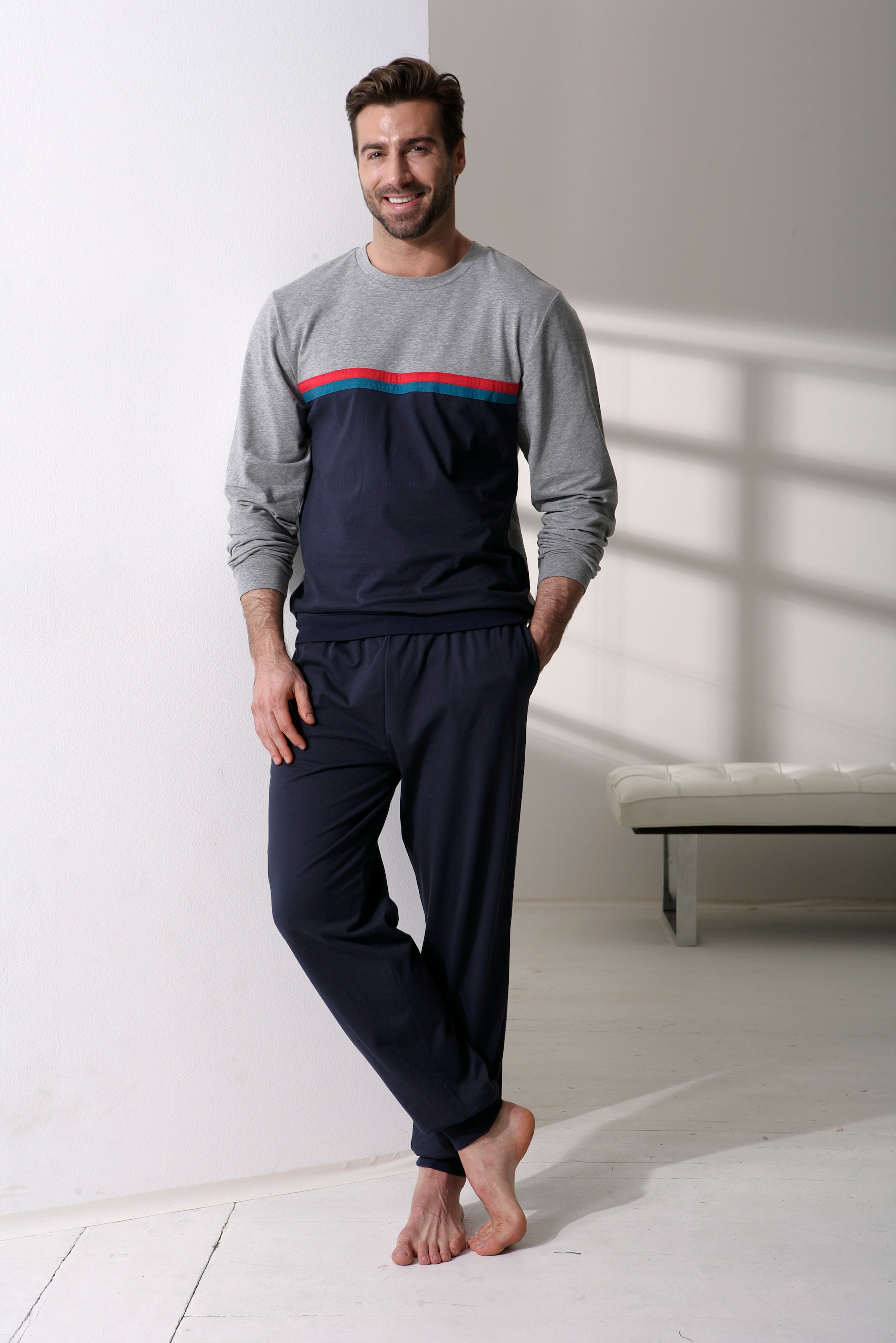 le jogger® Pyjama, (2 tlg., 1 Stück), Schlafanzug in langer Form mit kontrastfarbenen Streifen