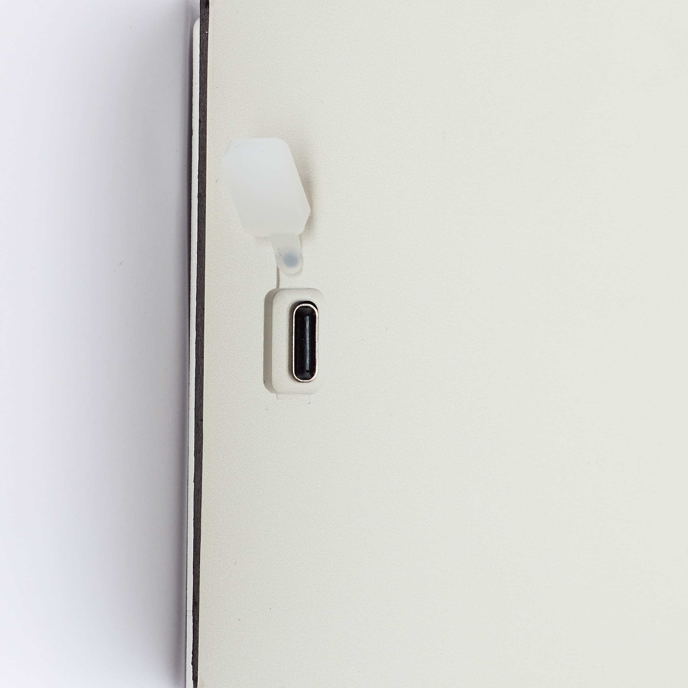 Brilliant Außen-Wandleuchte »Iseo - portable Akkuleuchte inkl. Magnetplatte« LED-Modul 1 Stk. Warmweiß Akku, 300 lm, 3000 K, USB, schwarz, mobile Außenlampe, Wandlampe